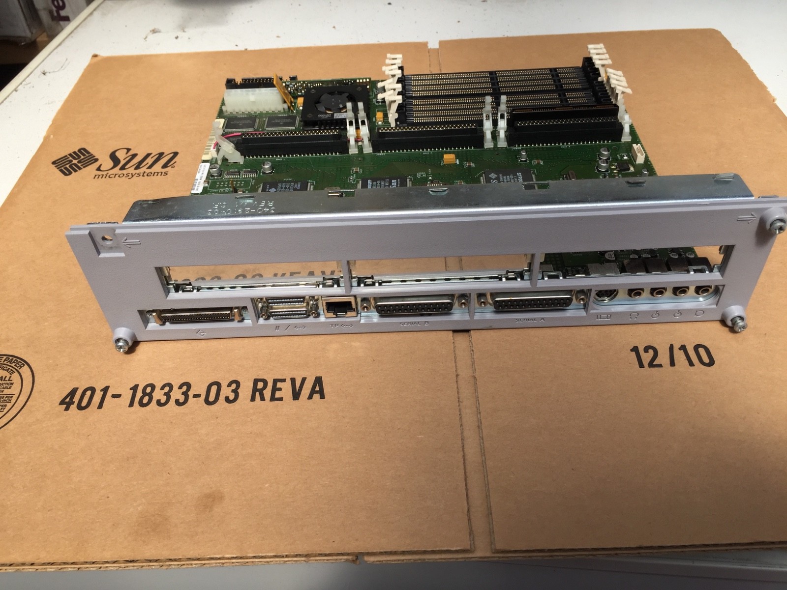 SUN 501-3059, 170Mhz MotherBoard SparcStation 5 , NEW-Battery-NVRAM, = Test-PASS