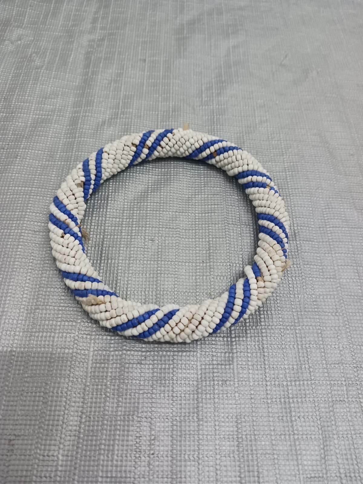 Native American beaded bracelet White & Blue 3" Circumference