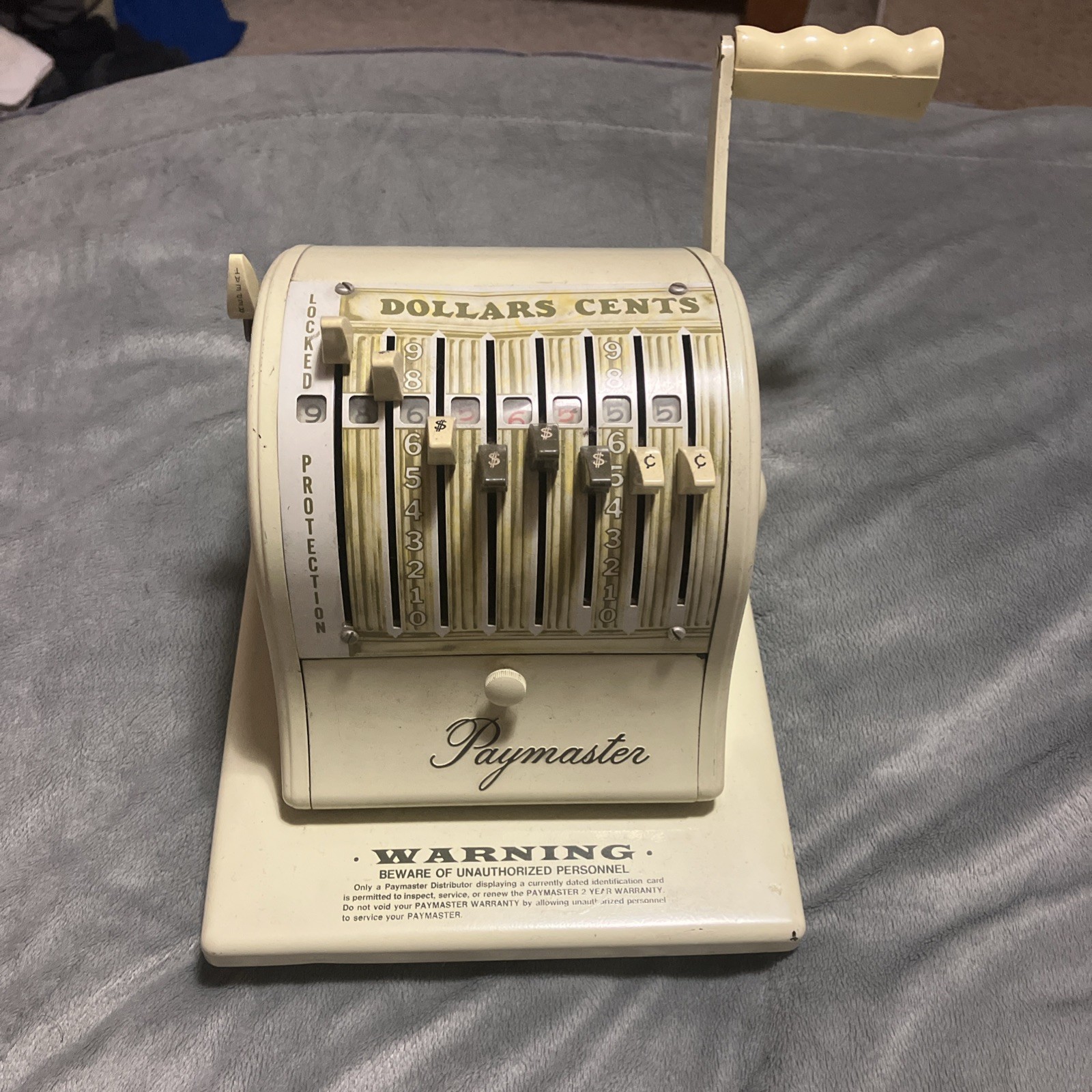 Vintage Paymaster  Ribbon Writer Series 8000 . No key.Dent on top