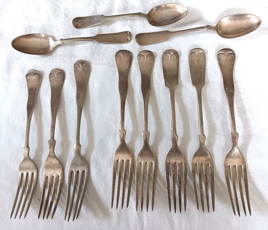 1847 Rogers Bros Silver Plate Fiddle 10 Forks & 3 Spoons 