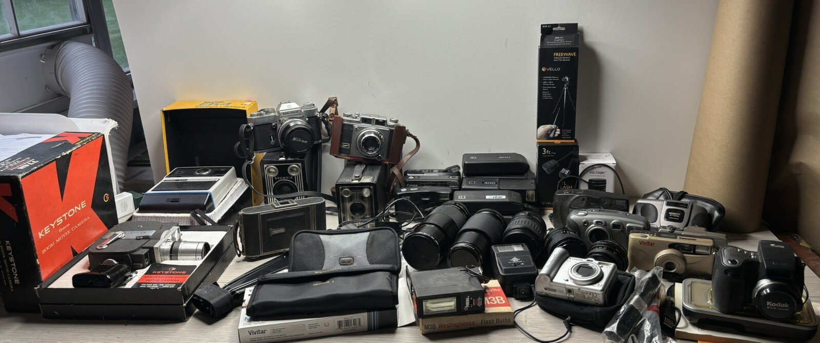 Mixed Lot of 38 Digital Cameras Vintage Lenses 8mm Movie Kodak Instant Cameras