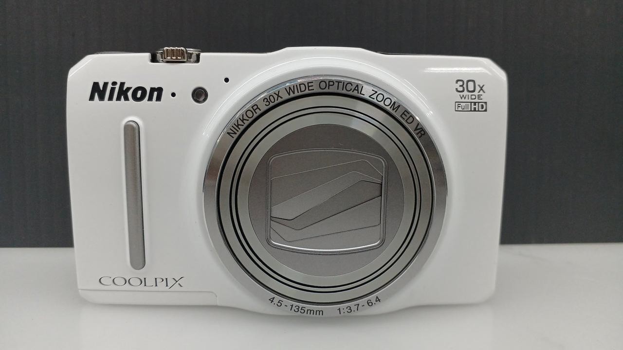 Nikon CoolPix S9700 Digital Camera Compact 16MP 30x Zoom Used From Japan