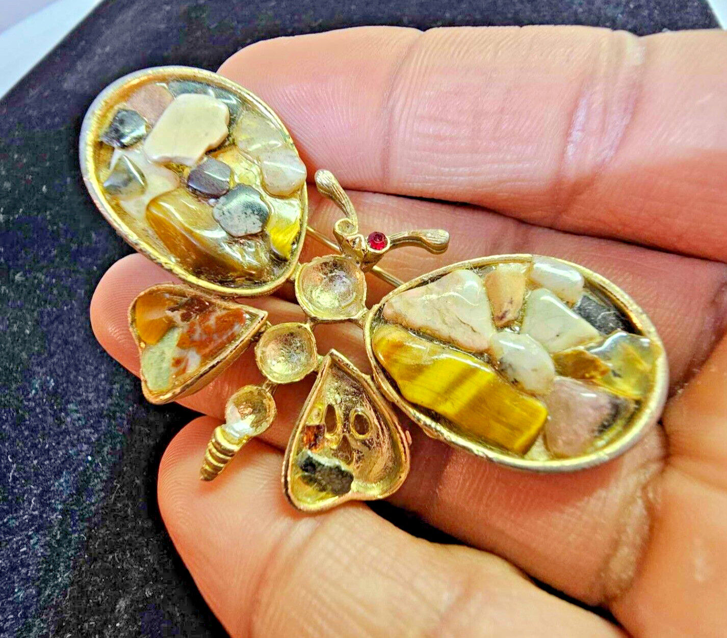 Vtg goldtone butterfly red eyes Brooch Pin w/ Mixed stones tiger eye-S65- READ