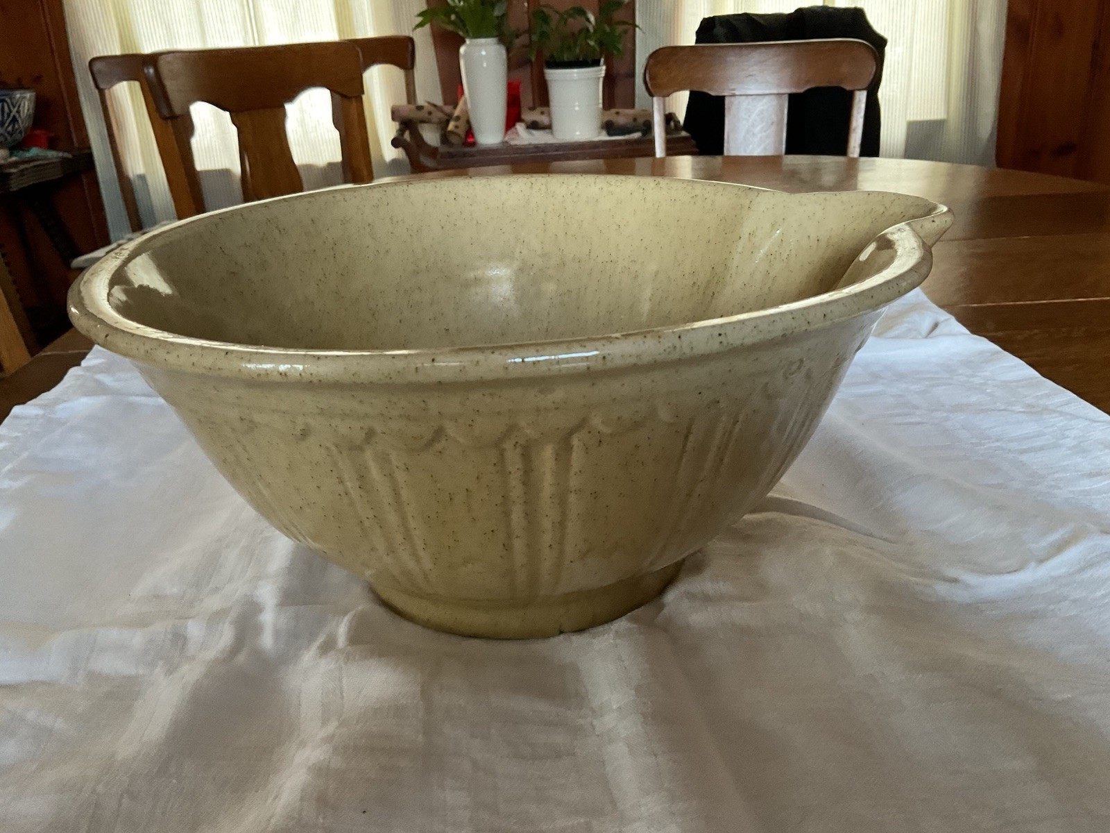 Antique Yellow Ware Massive Pottery Mixing Dough Batter Bowl 14.25” w/ Spout