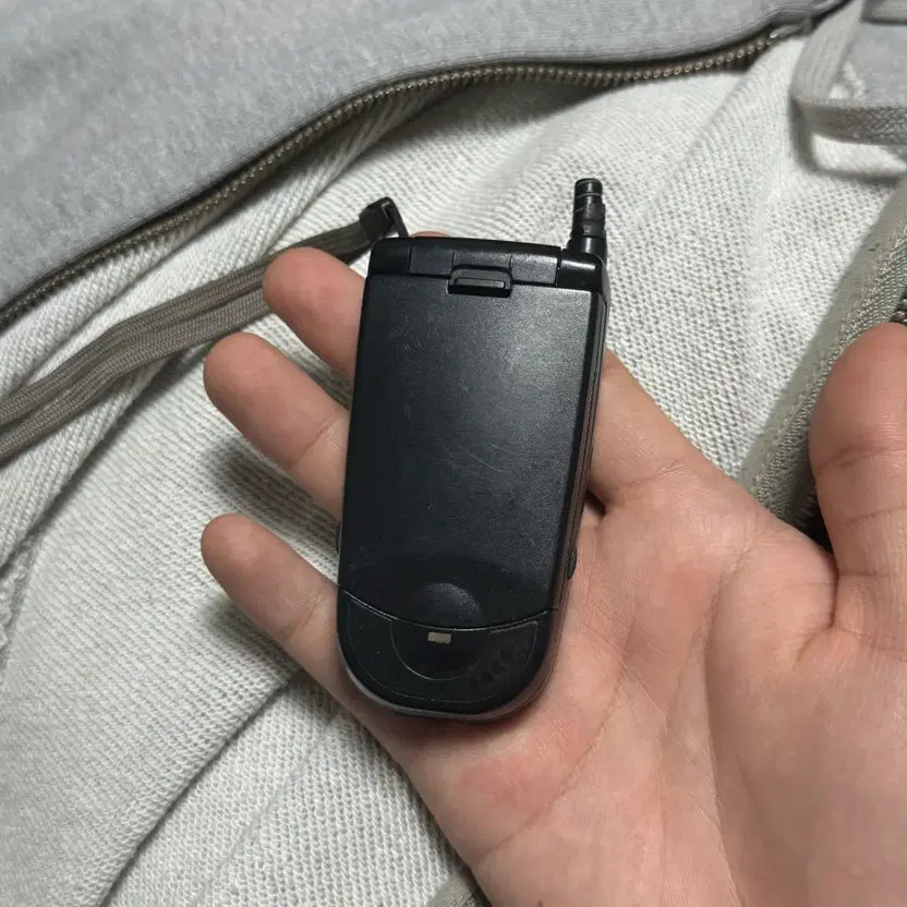 Motorola MP-9000 (StarTAC 70) Old Phone Collectible