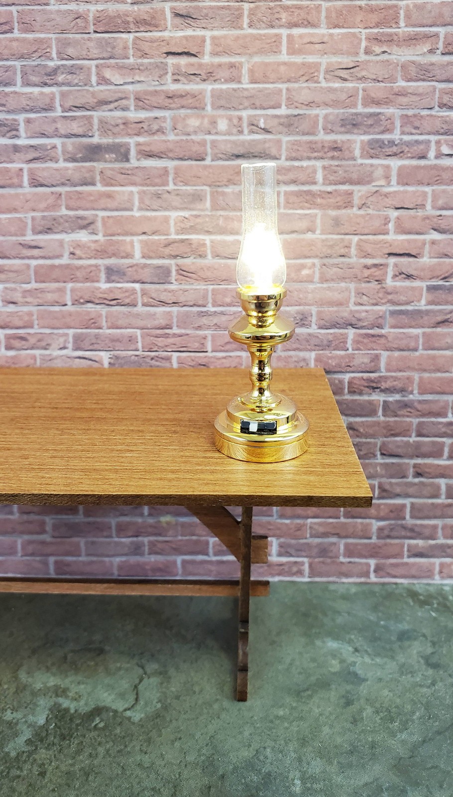 Dollhouse Battery Light Hurricane Table Lamp Gold 1:12 Scale Miniature Lantern
