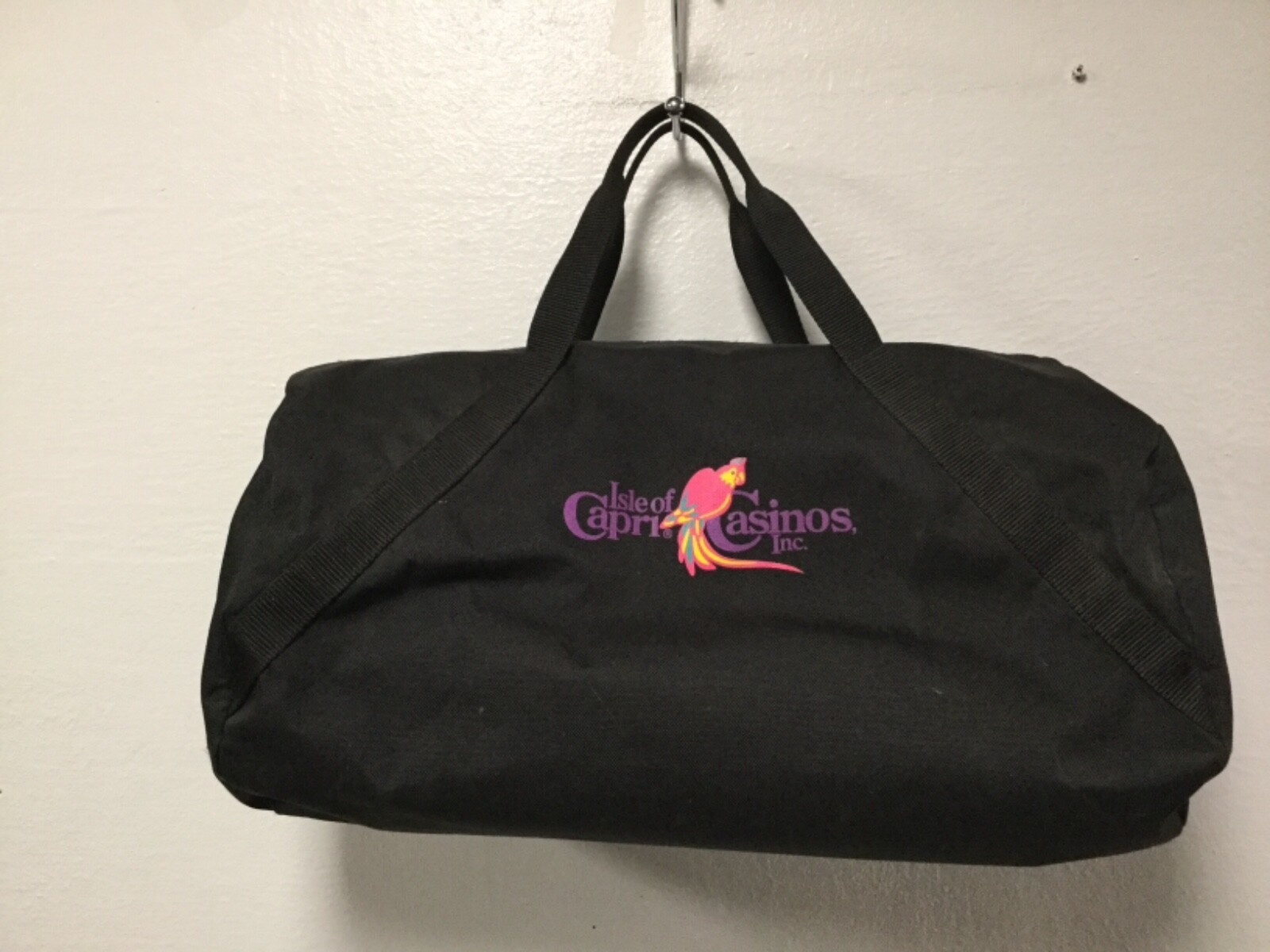 Graphic Overnight Weekender Gym Bag Black Duffle Zip Closure Isle Of Capri H2
