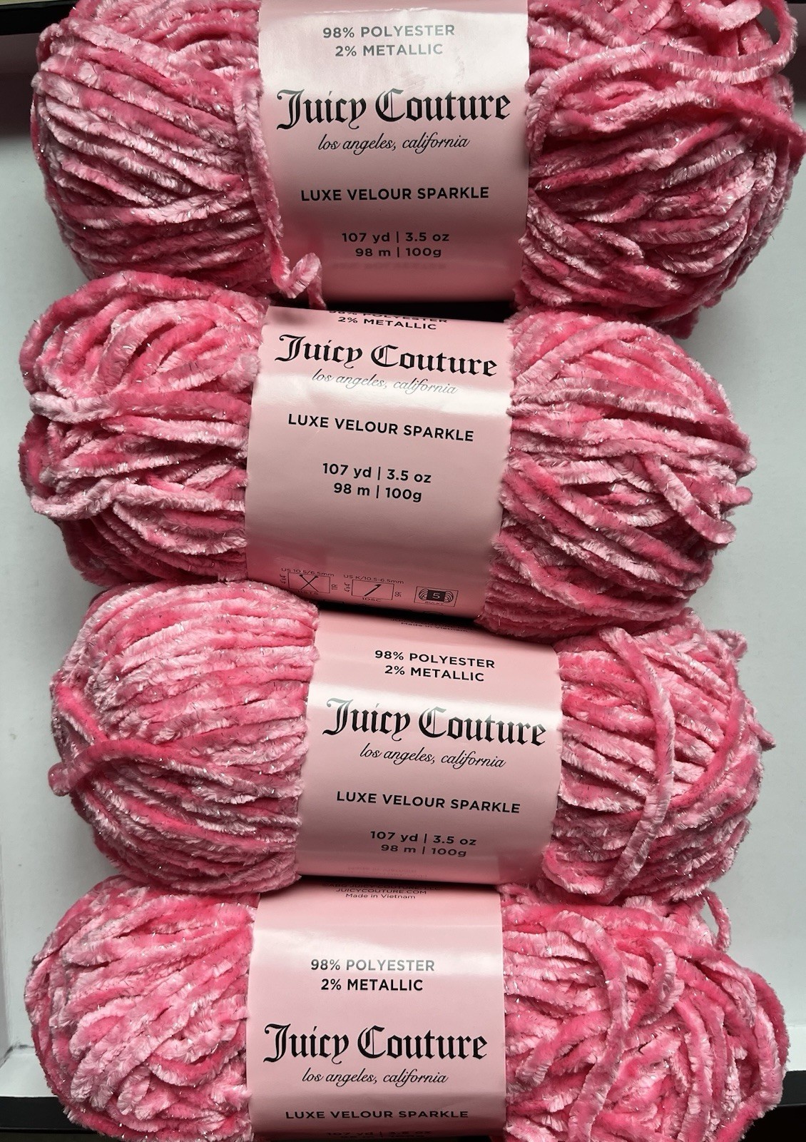 DISCONTINUED Juicy Couture Luxe Velour Pink Lemonade Sparkle 4 Skeins Bulky New