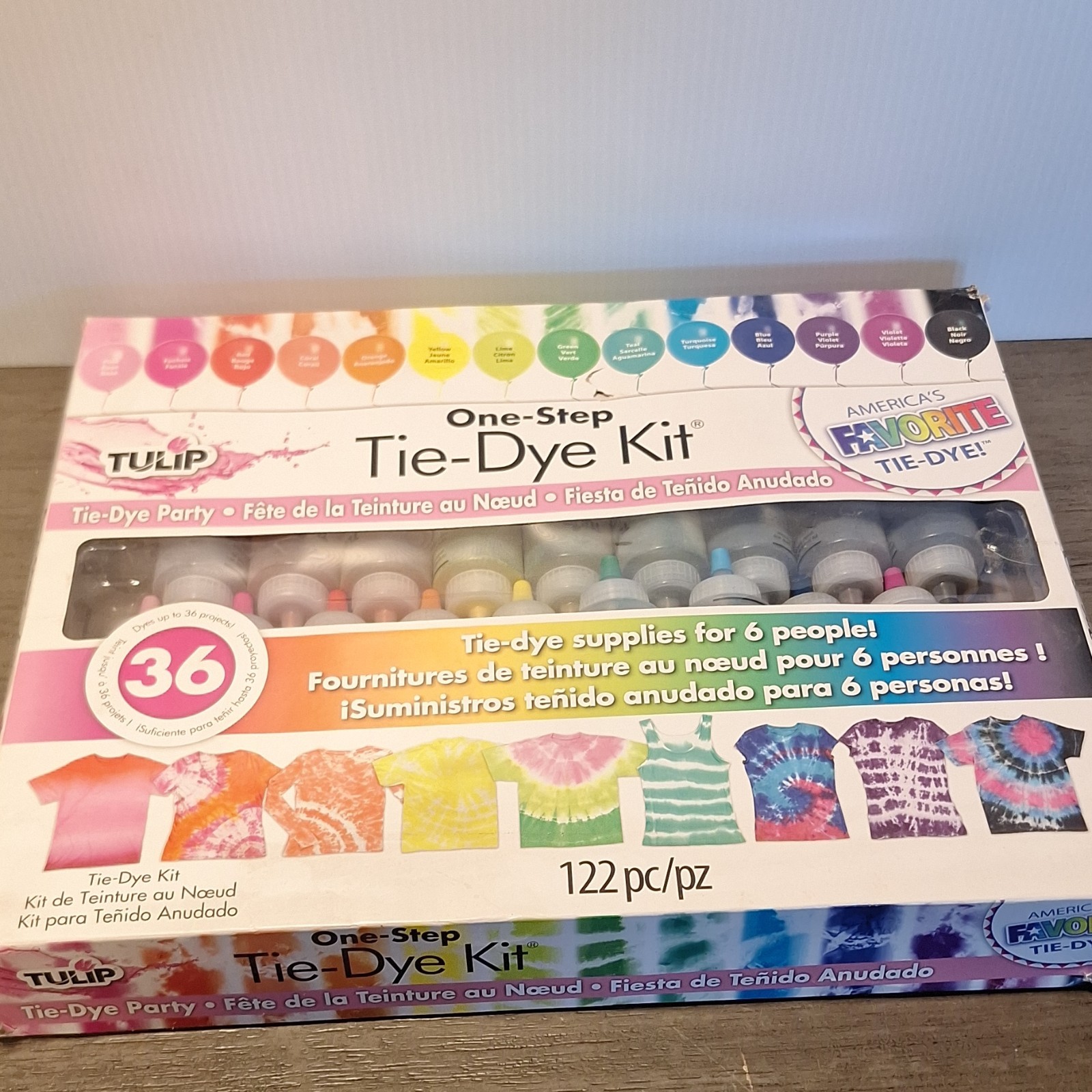 Tulip One-Step Tie-Dye Kit 36 Colors 122 Pieces Squeeze Bottle & Paint