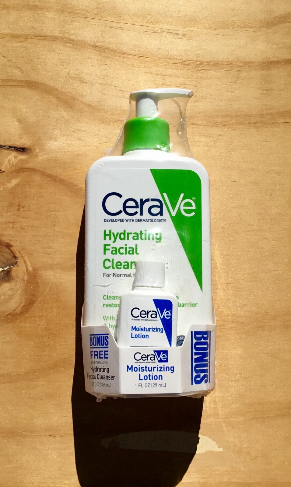 CeraVe Hydrating Cleanser 12 oz. Facial Cleanser w/ 1 oz Moisturizing Lotion New