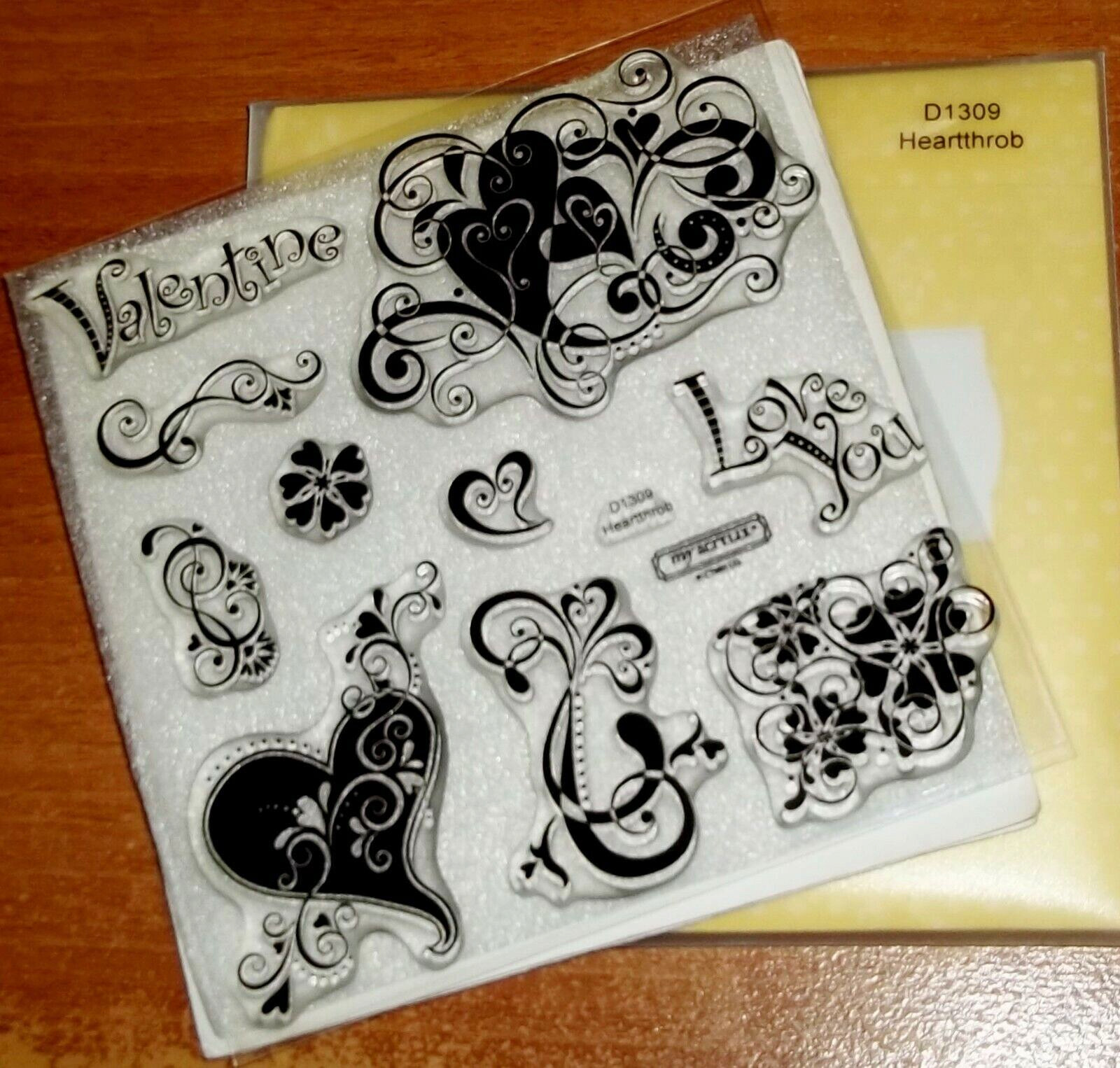 CTMH D1309 HEARTTHROB ~ HEARTS, SWIRLS, FLOWERS, LOVE YOU