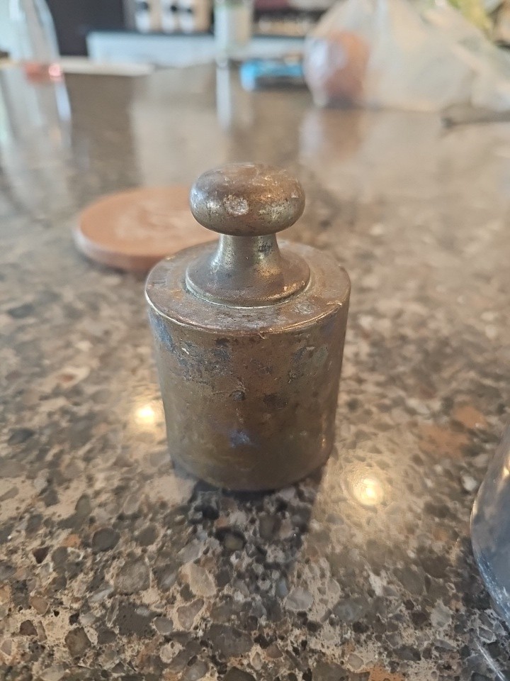 Vintage Brass 1000 Gram Scale Weight  (1kilogram)