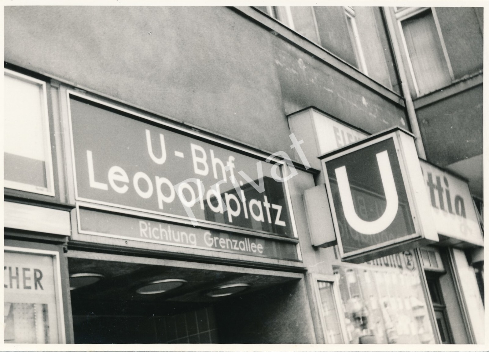 Photo U-Bahn Station Berlin Leopoldplatz Sign 1960s Tram Archive Berlin L1.21