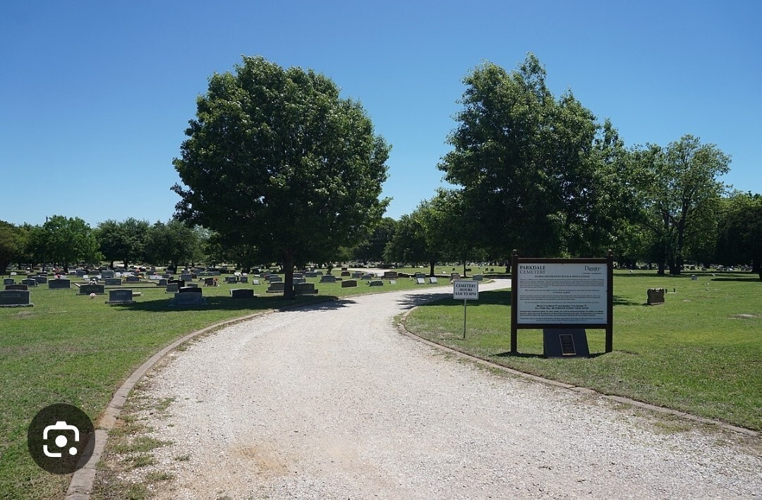 2 BURIAL PLOTS Available PARKDALE CEMETERY Arlington TX 76010 up to 7 available
