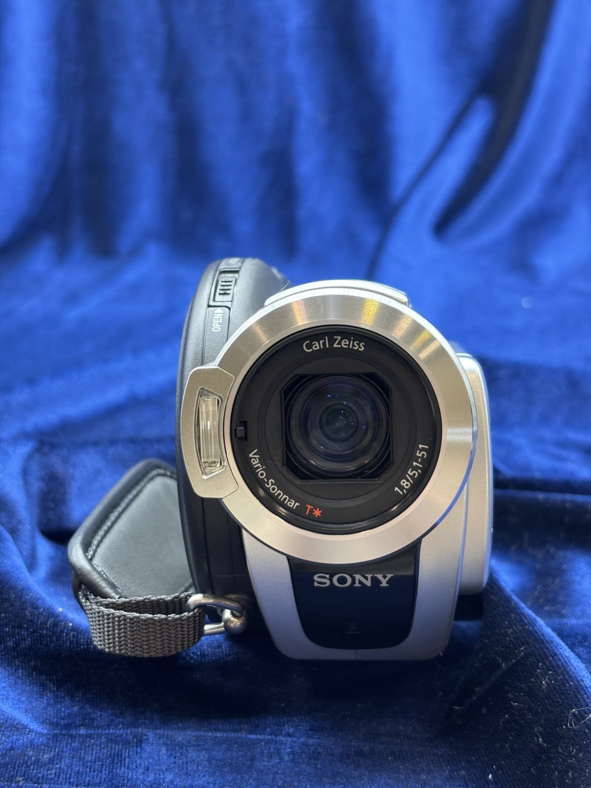 Sony Handycam DCR-DVD808/Camera Only/ Works