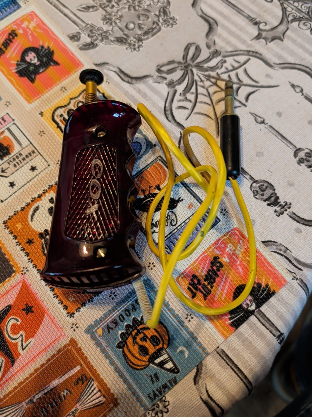 VTG 1960s COX 124 SCALE PISTOL GRIP PLUNGER STYLE SLOT CAR CONTROLLER ORIG PLUG