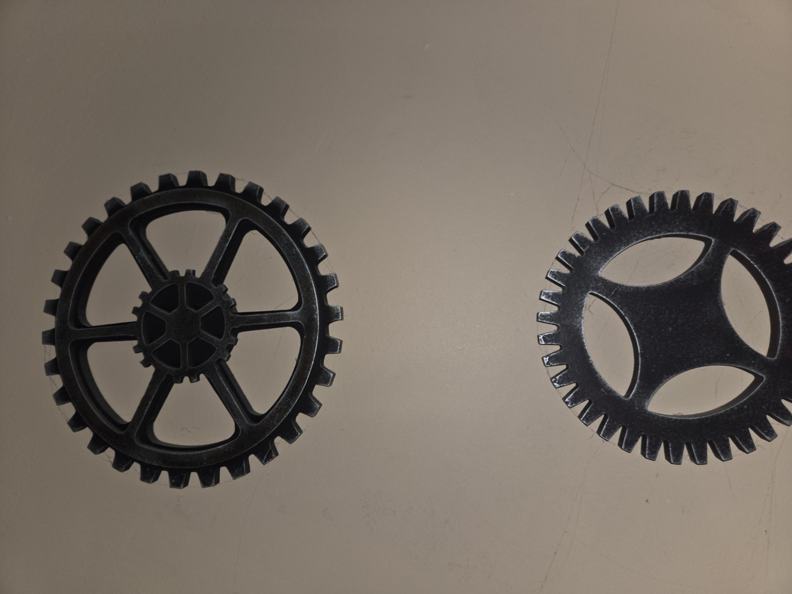 2 Gears Wall Decor