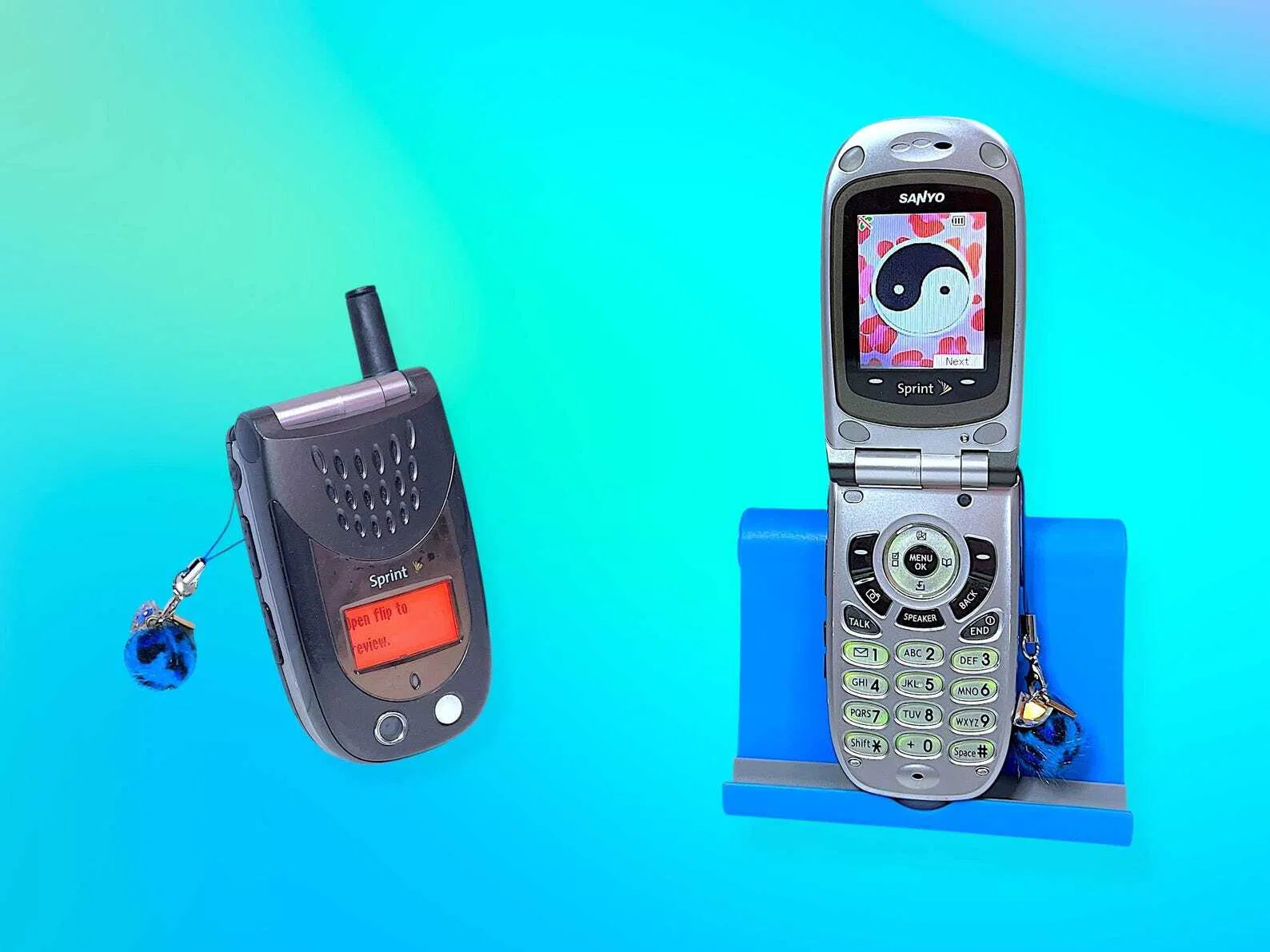 Vintage Y2K Sanyo Camera Flip Cell Phone.Rare.Works!