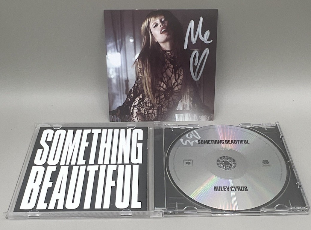 MILEY CYRUS “Something Beautiful” CD & Signed Insert With Heart 🖤 Ready To Ship