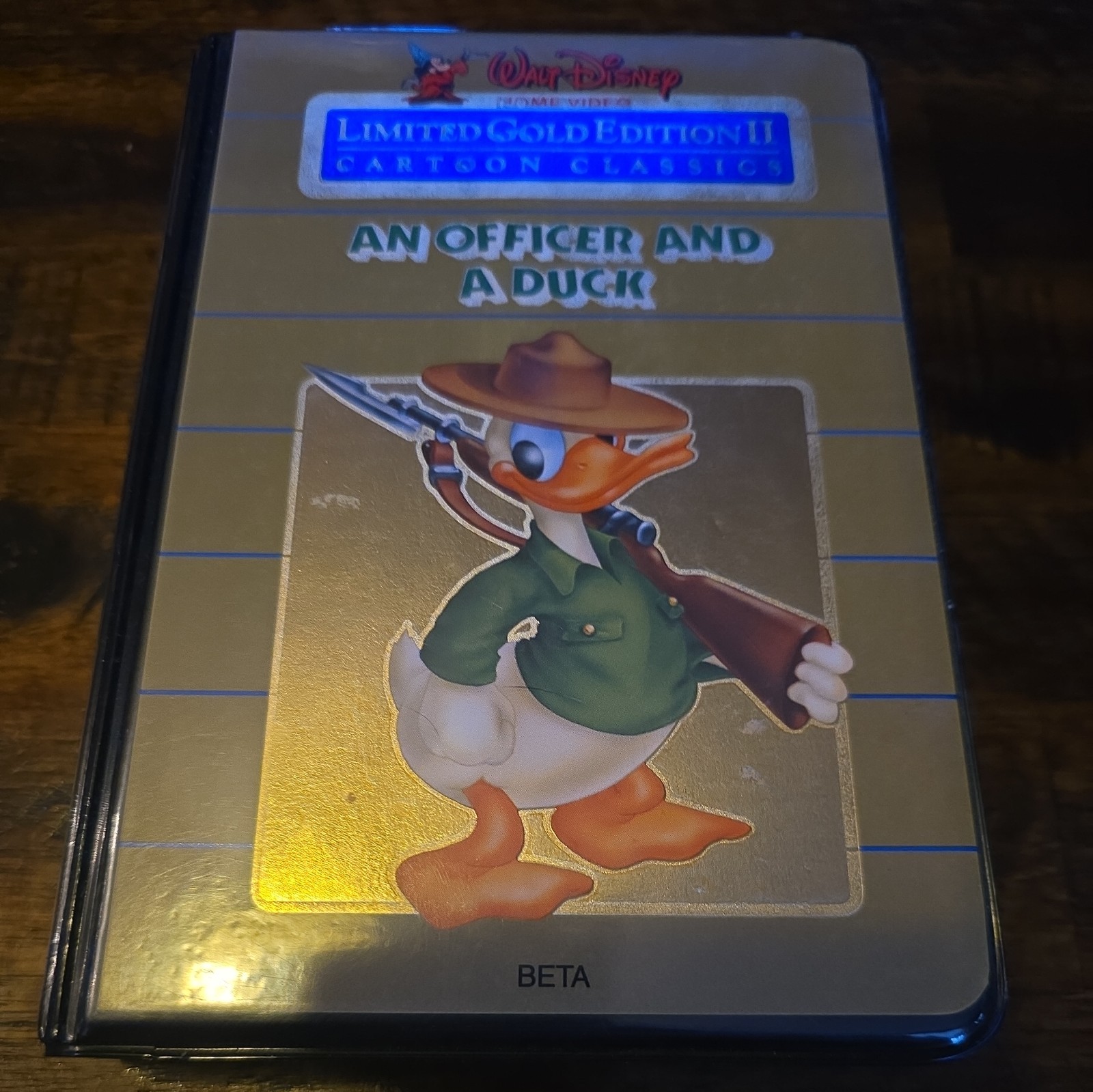 Walt Disney Cartoon Classics Limited Gold Ed. An Officer & A Duck BETA 1985 VG