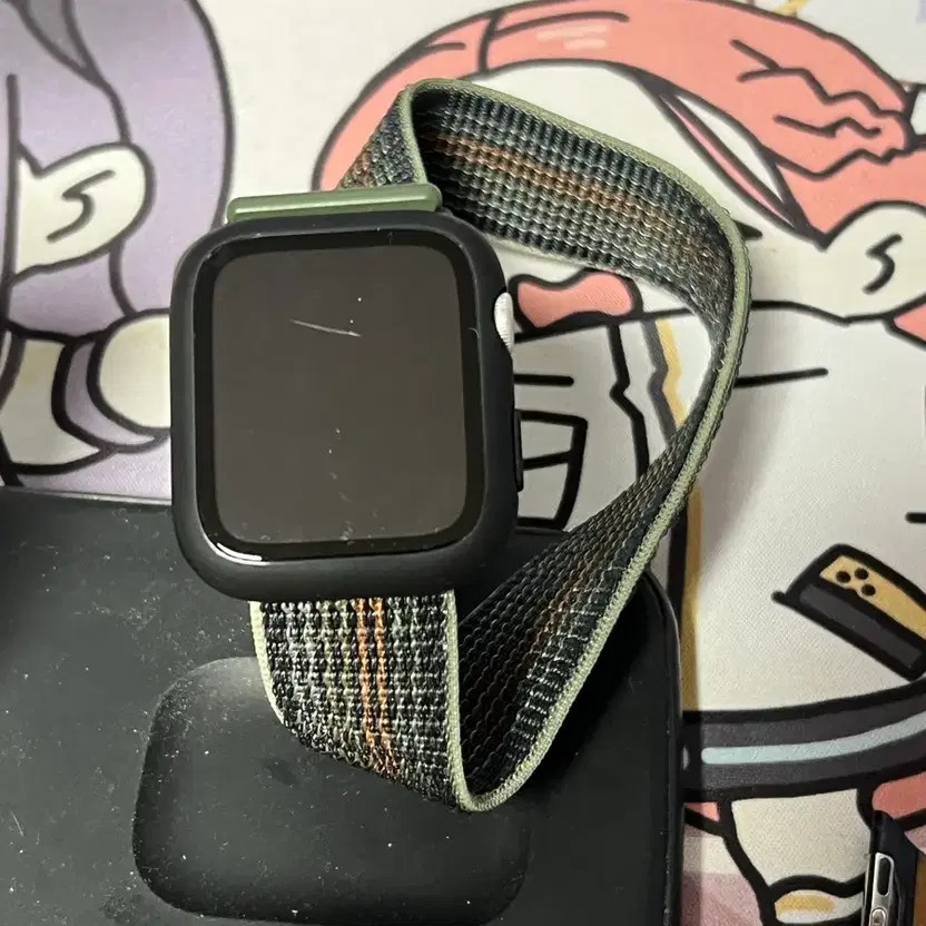 Apple Watch SE Smartwatch with Bands & Case