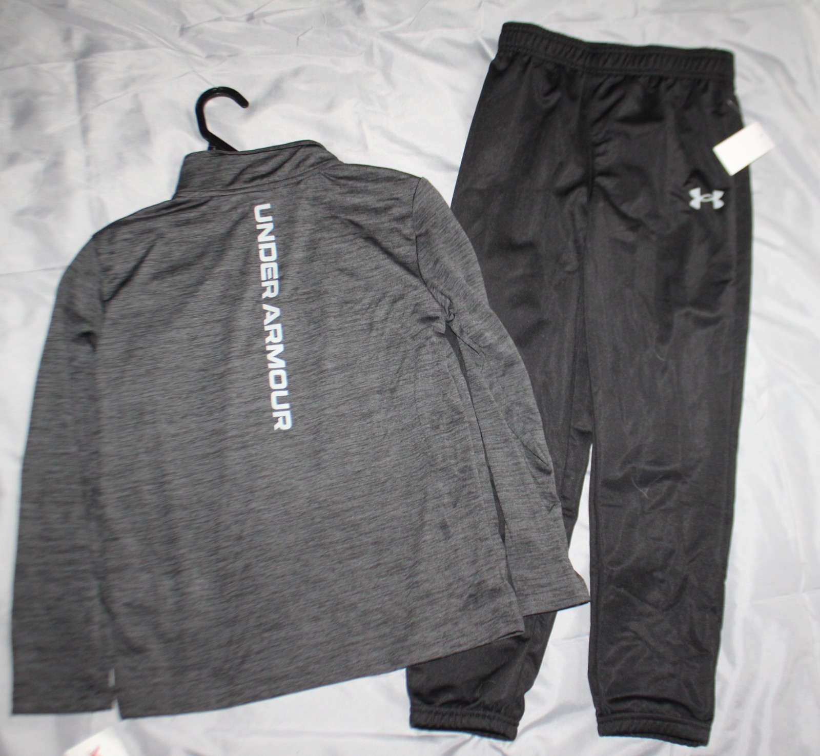 Under Armour Boys Shirt and pants set Black Quarter Zip Light weight size 7