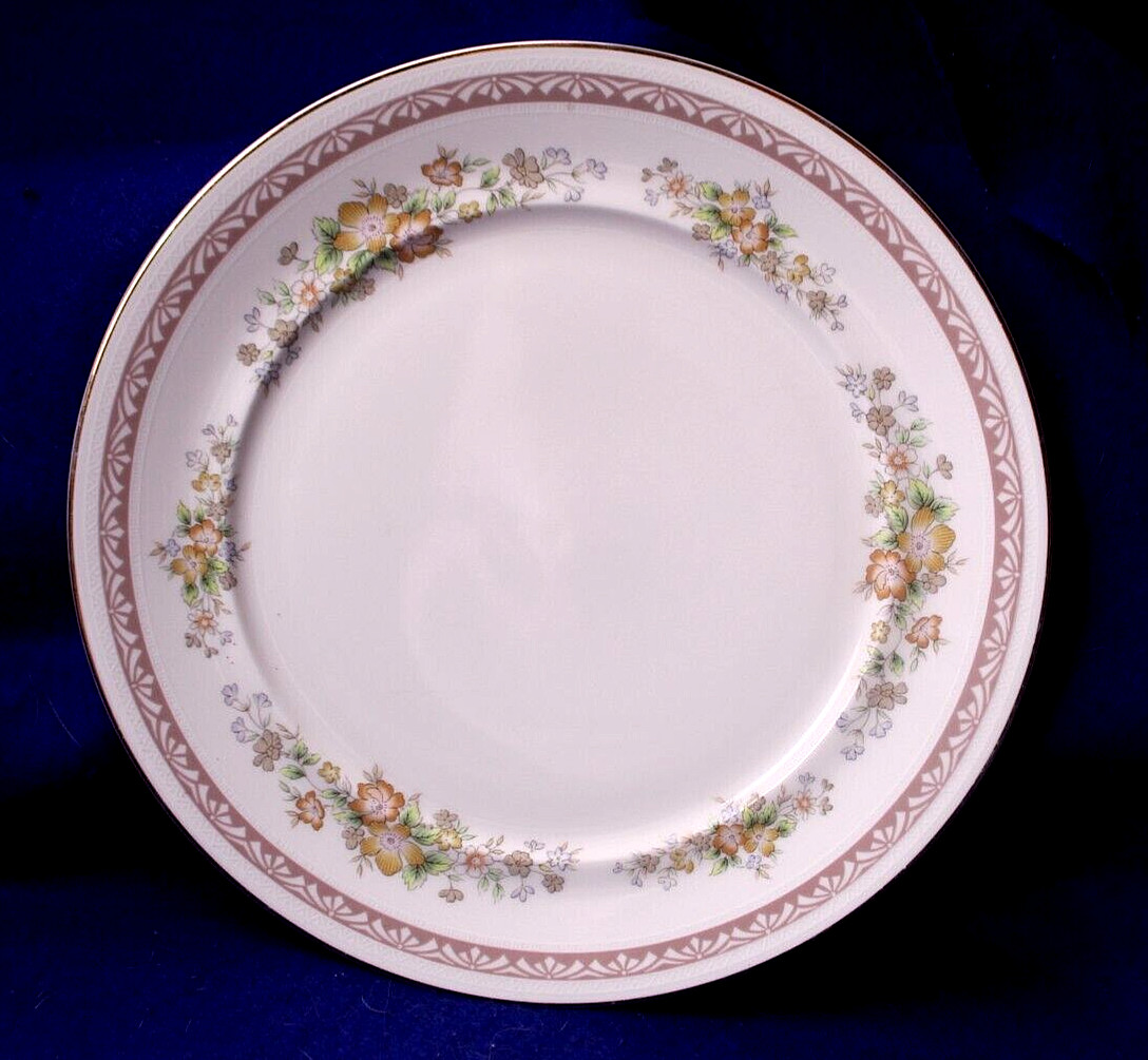 MIKASA PETITE BONE L6209 Hampton Court 8.5" salad plate ivory beige floral gold
