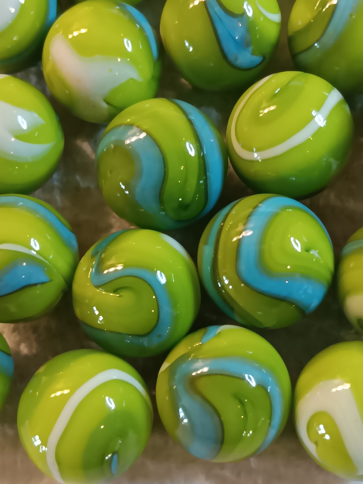  Vacor Green Blue White Machine Made Toy Marbles Set, 0.63-0.95 Inch, Ages 8+