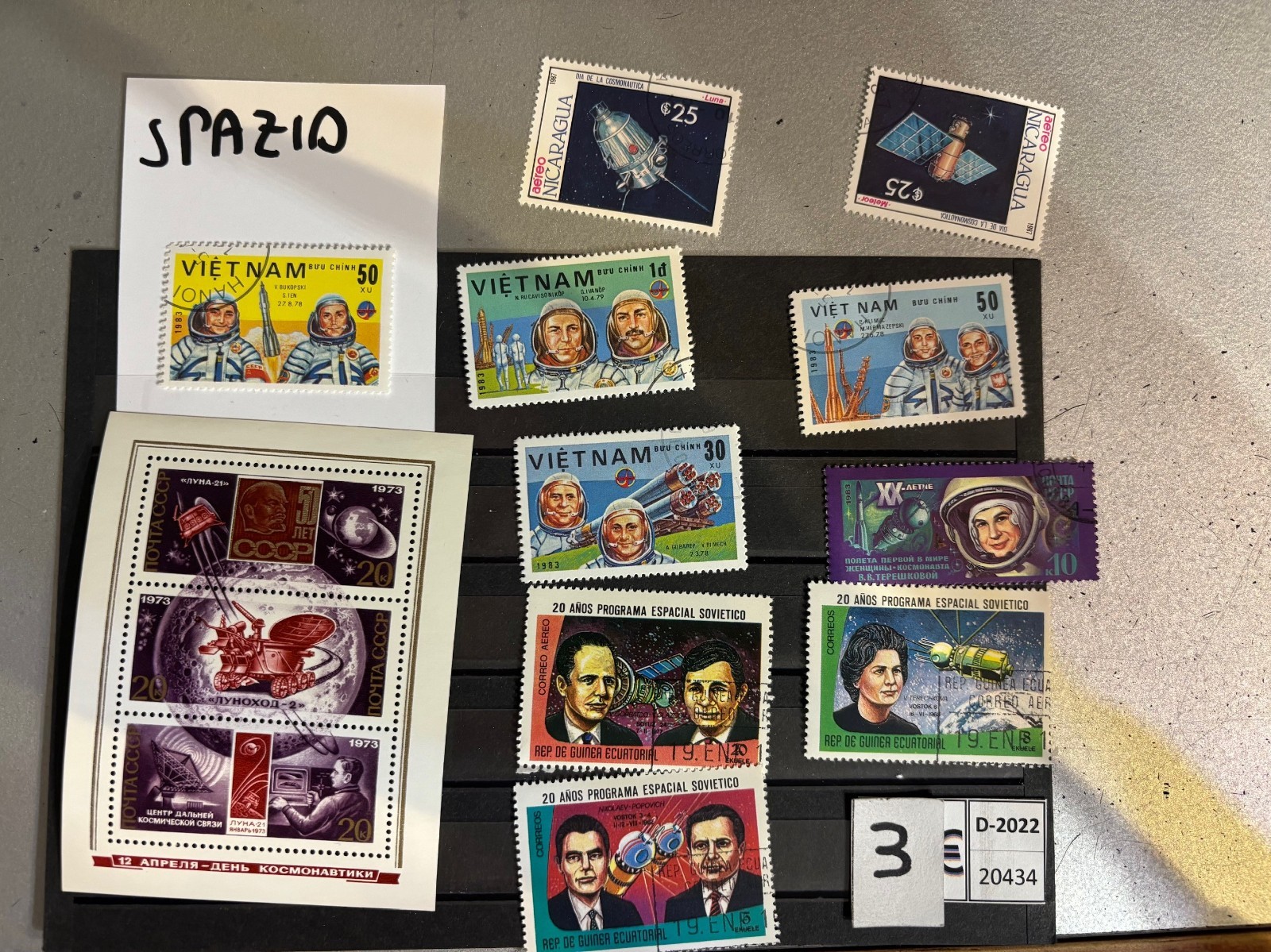 D-2022-20434 SPACE THEME