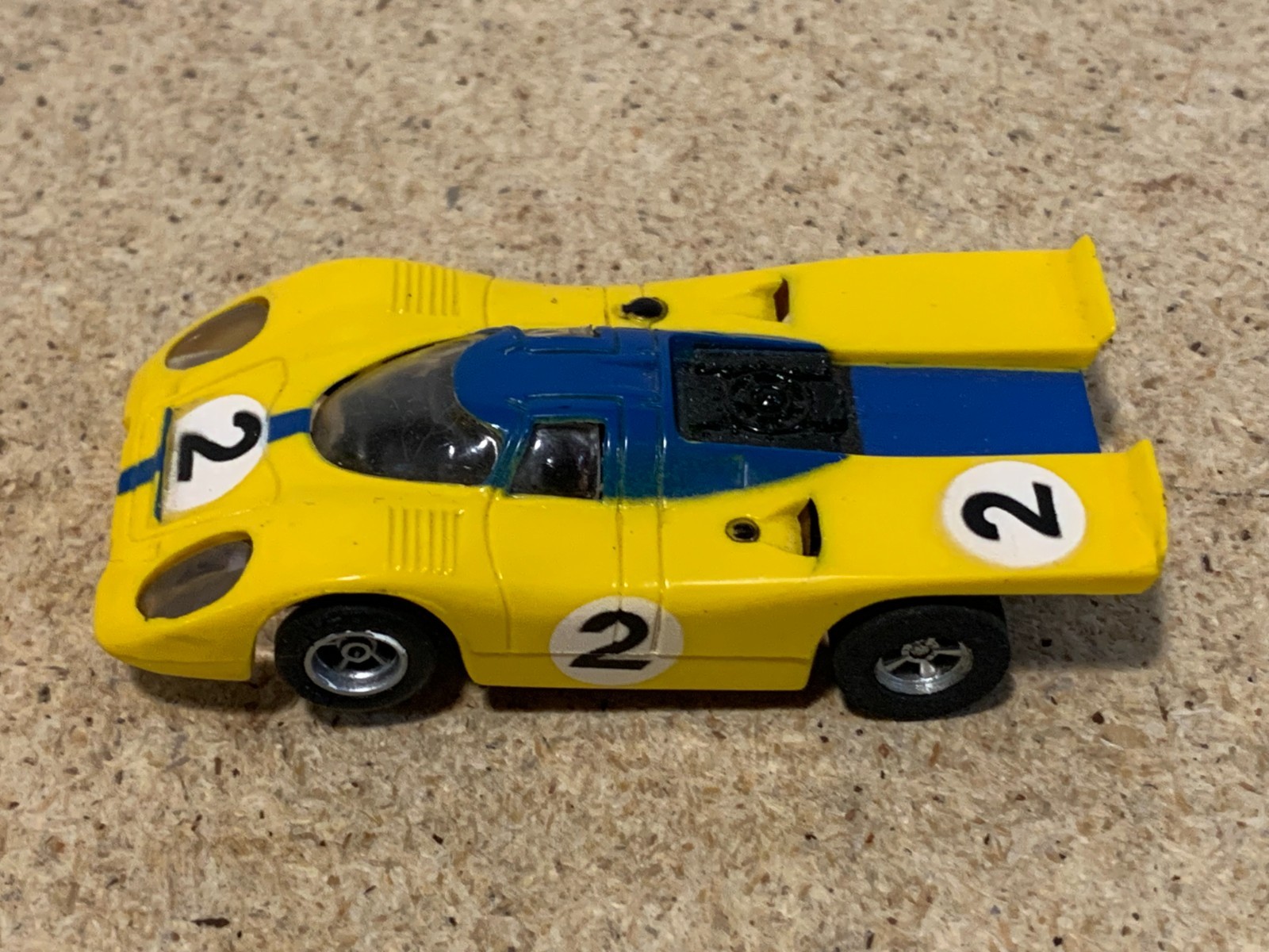 Aurora AFX Porsche 917 (Yellow/Blue #2) #1798 Slot Car