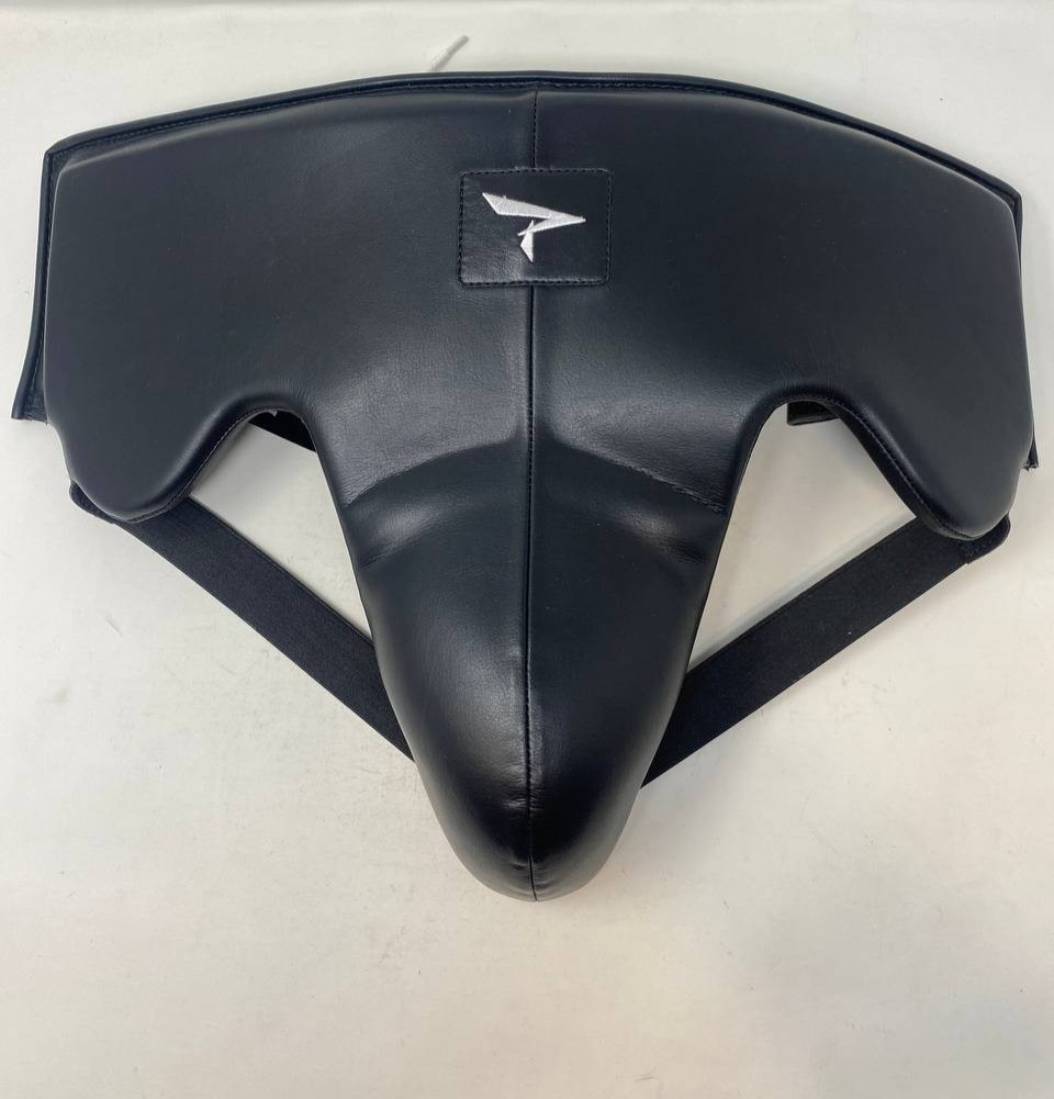 Phenom Boxing Groin Protector sz M MGP 245 New with Tags