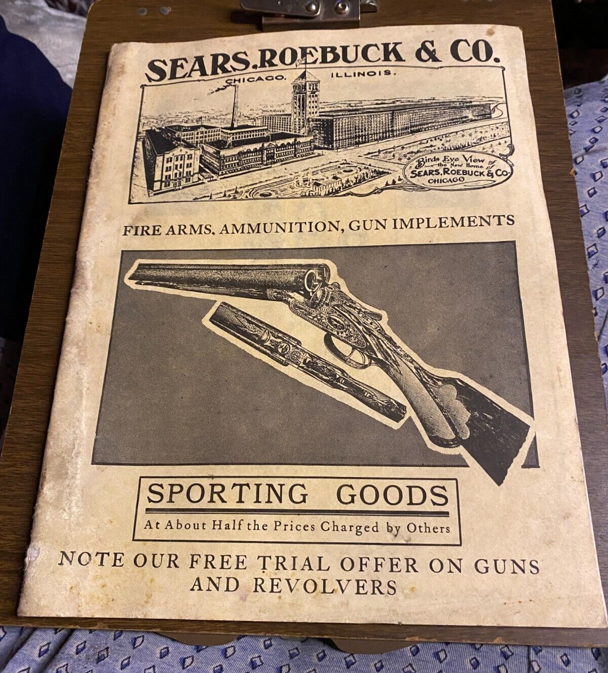 Sears Roebuck & Co Sporting Goods Hunting Catalogue 1976