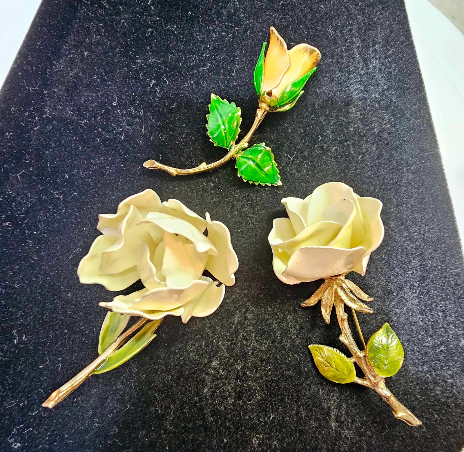 Lot of 3- Goldtone Brooch Pin 3D white/cream orange rose flower Large enamel-S65