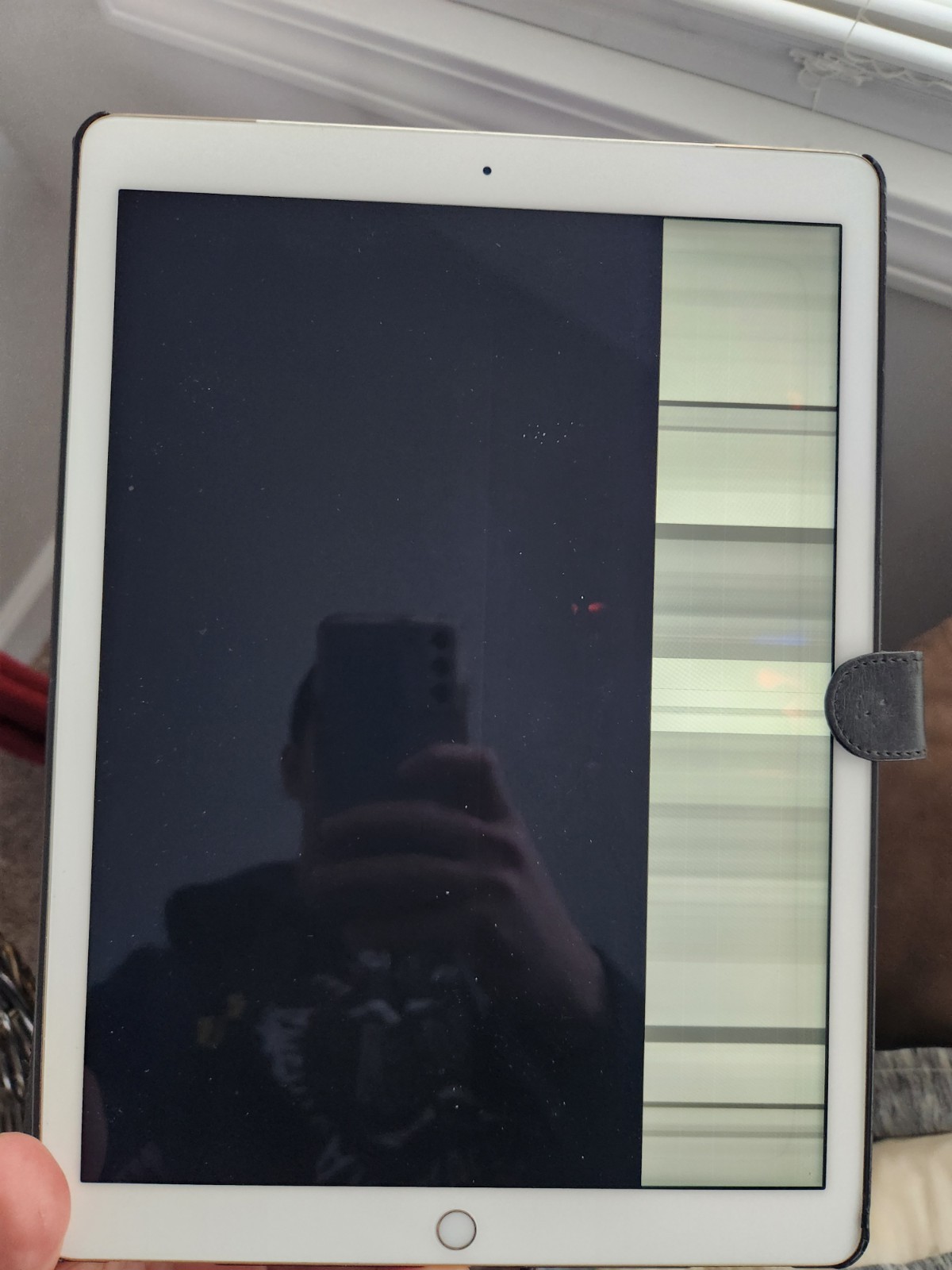 Apple iPad Pro A1652 12.9" WIFI + Cellular Tablet For Repair