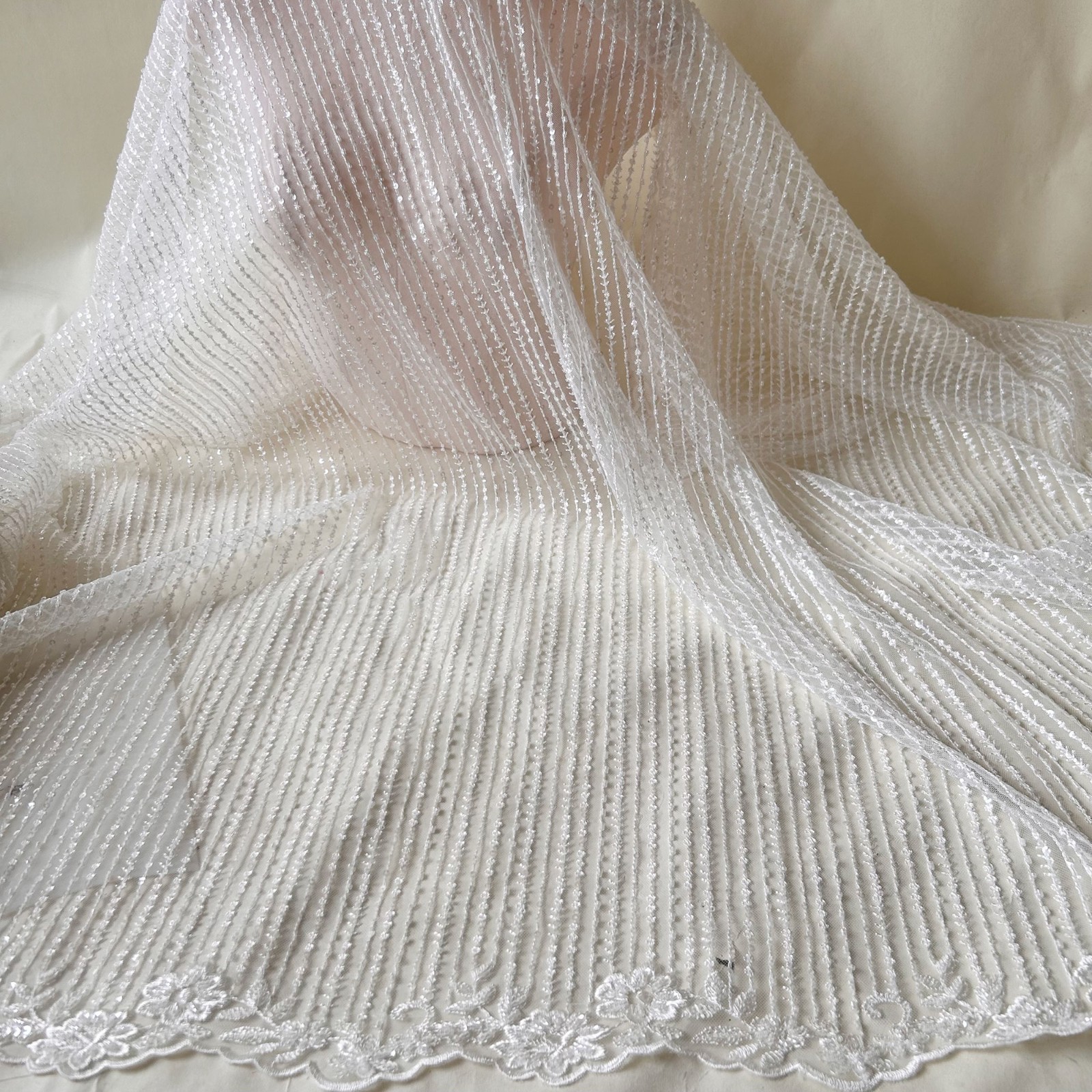 Sale Flower Plant Beaded Costume Lace Fabric Embroidery Bridal Dress Tulle