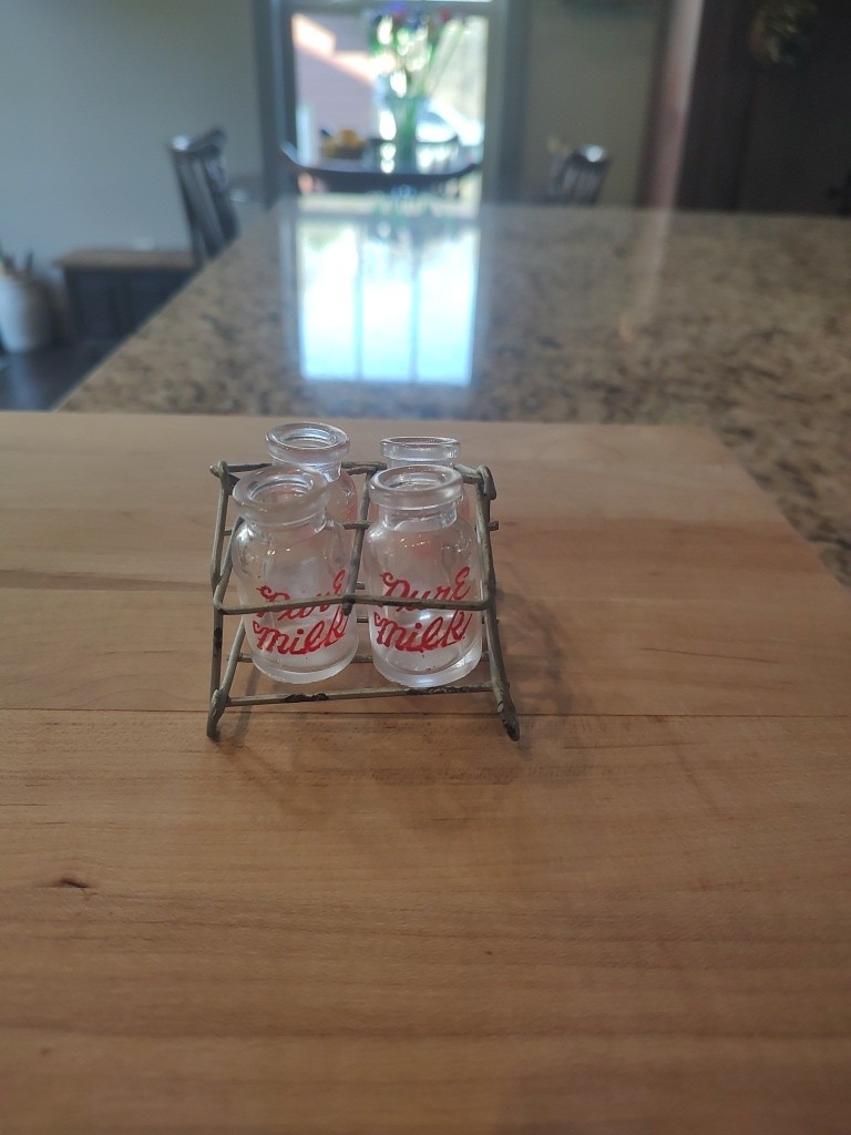 4 Vintage Miniature Pure Milk 1-7/8” Glass Bottles w Mini Caddy Rack ~Bottle Set