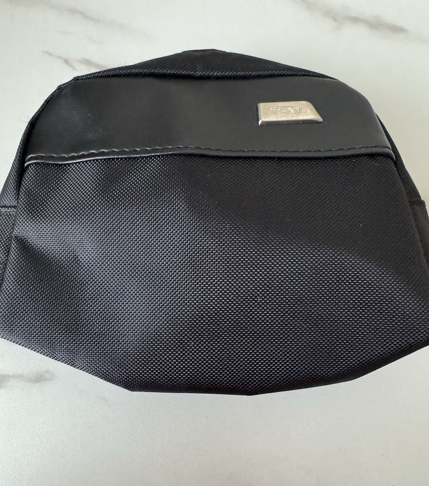 TUMI for Delta Black Zip Pouch Soft Travel Bag Toiletry Case Business Class BLK