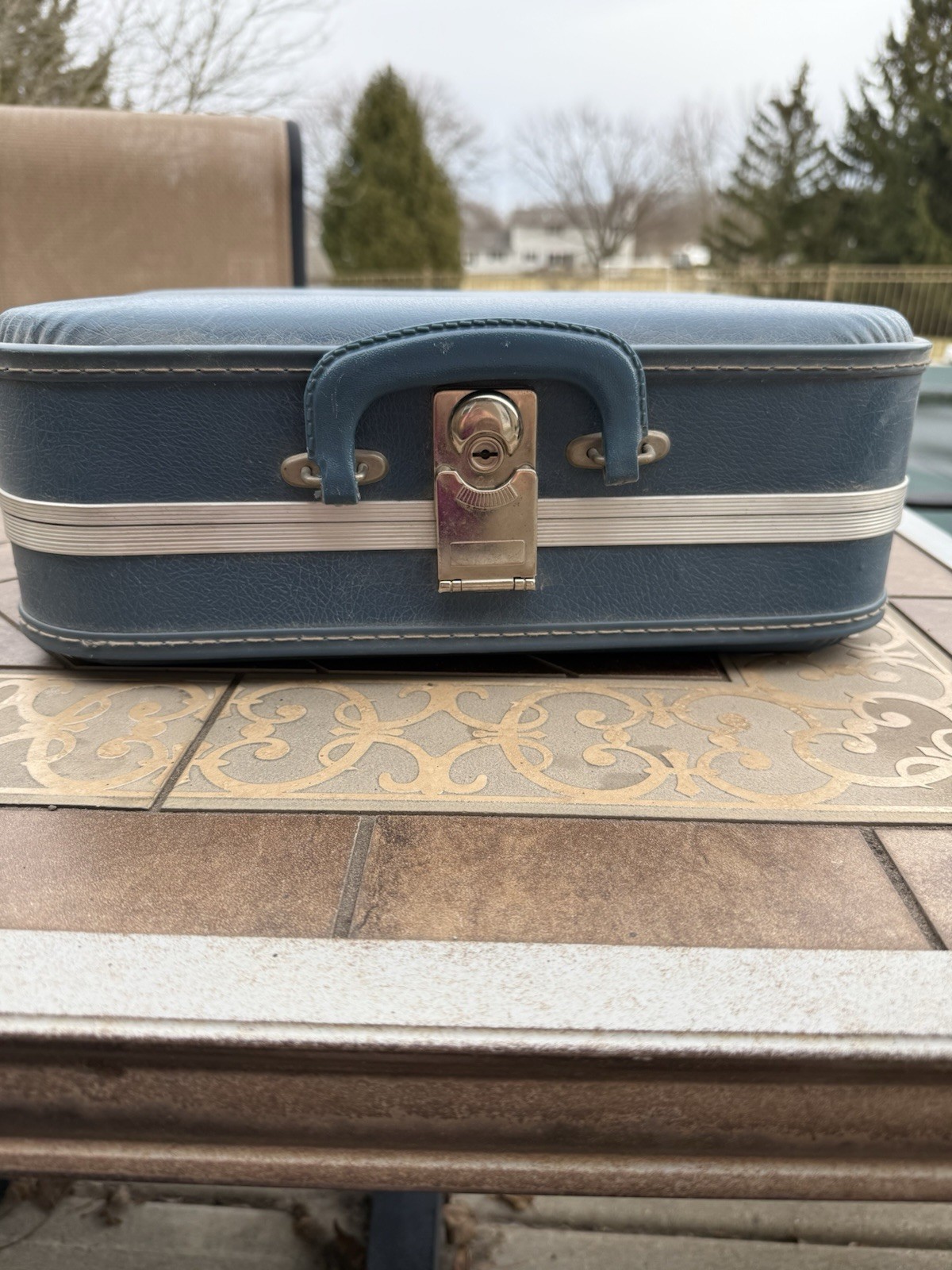 Vintage Blue Train Case Hard Shell Luggage  – 1960s 1970s Retro Case