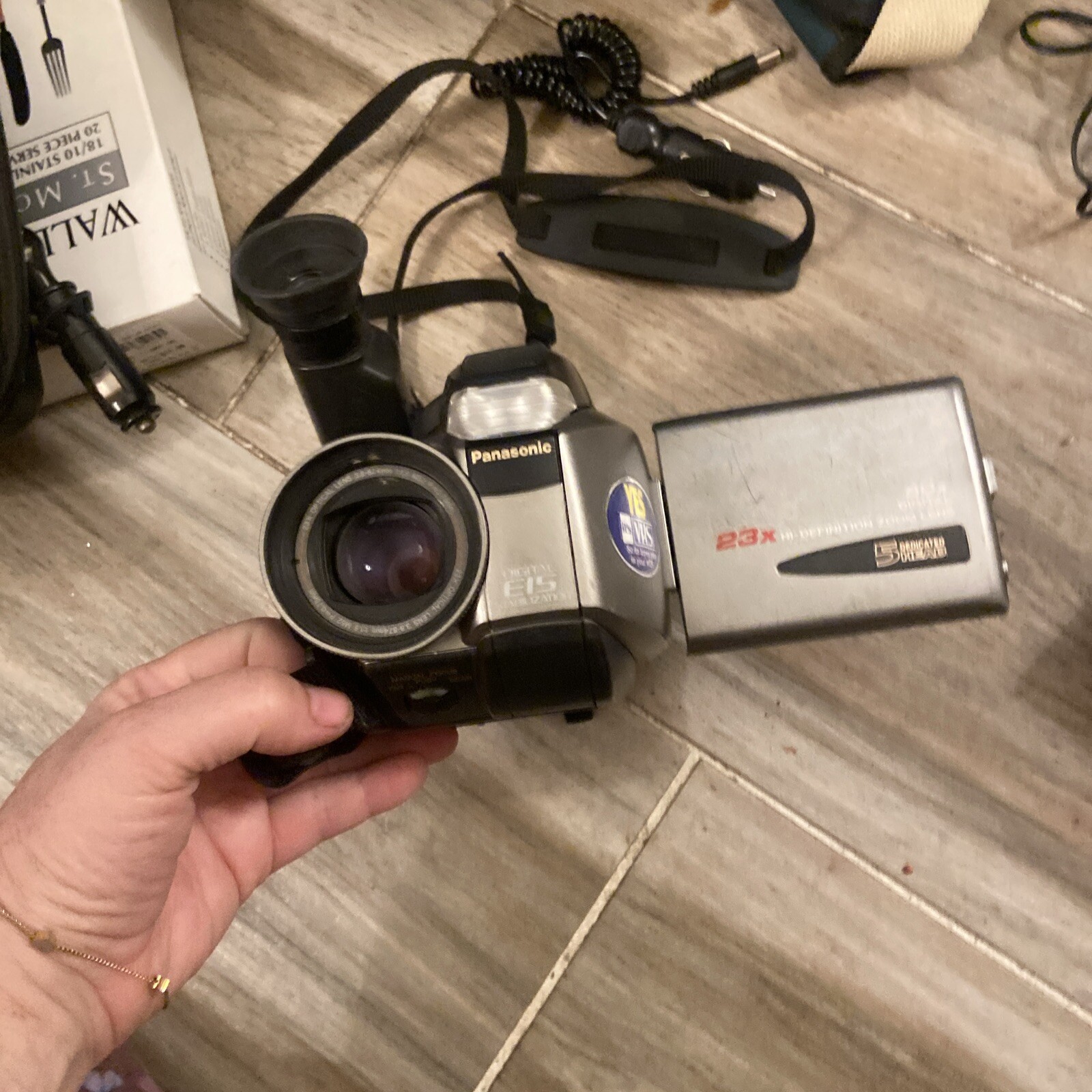 Panasonic PV-L678D Palmcorder VHS-For Parts- Unable To Test-No Battery