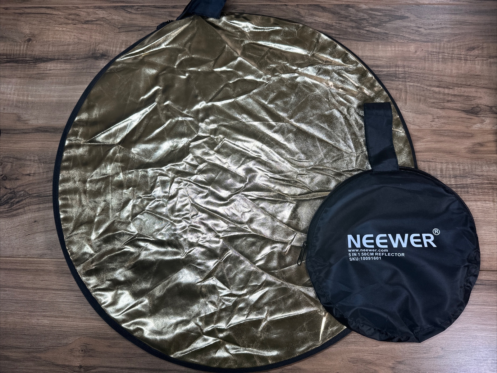 Neewer 5 In 1 Reflector 50 CM SKU: 10091601 White - Gold - Silver