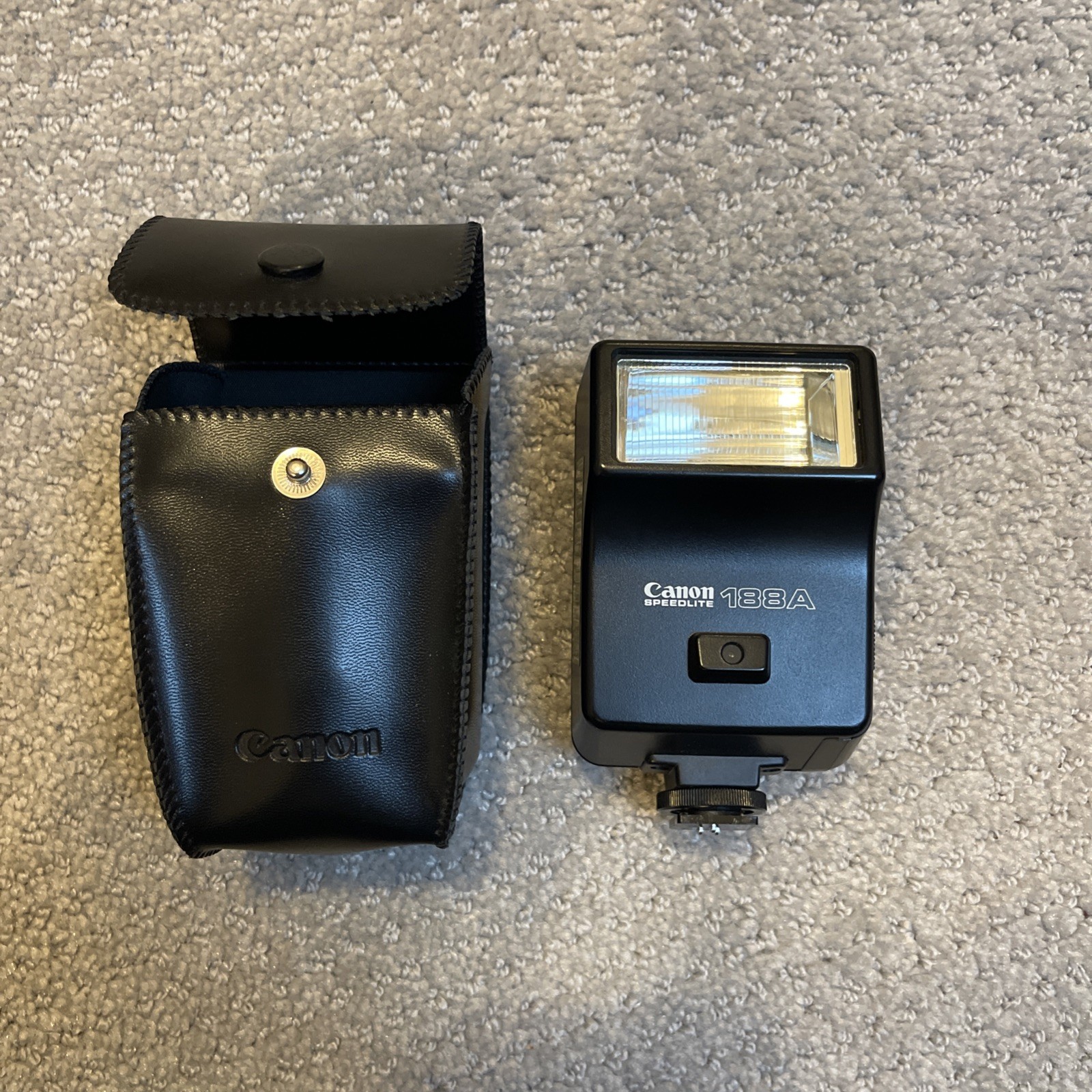 Canon Speedlite 188A Shoe Mount Flash for 35MM SLR Camera - With Case