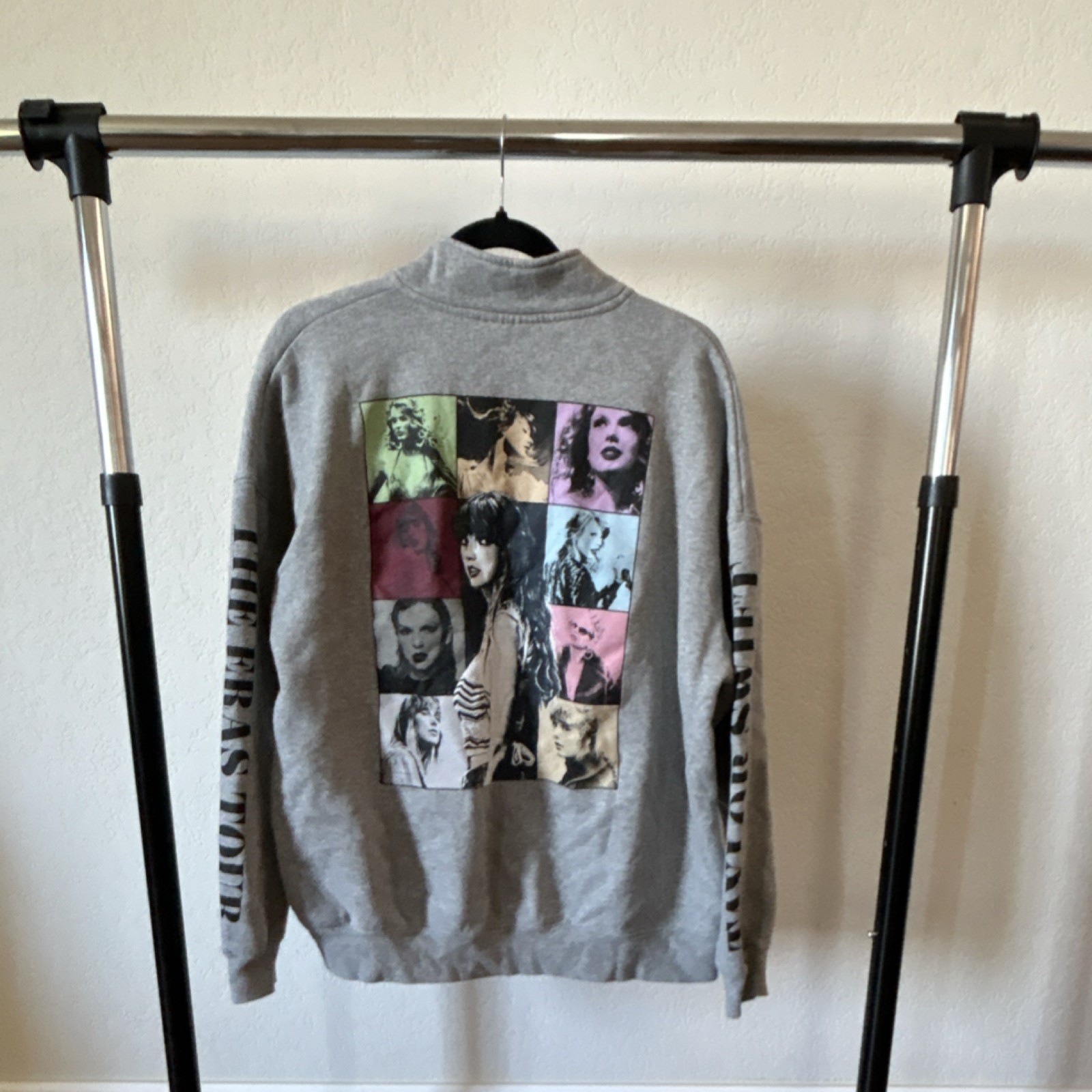 Taylor Swift The Eras Tour Gray Sweatshirt Size L Original Rock & Pop Music