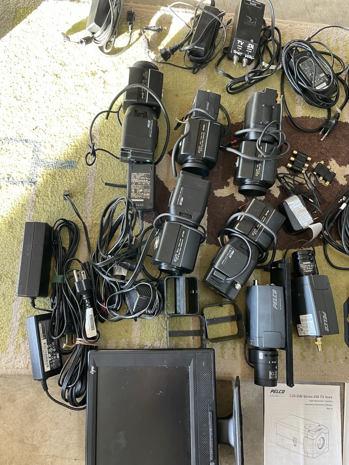 Pelco CC3701H-2 Security Cameras and Hardware