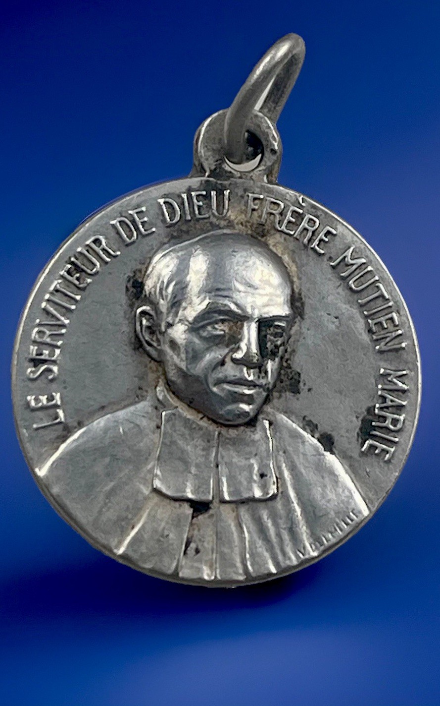 Vintage Catholic Frere Mutien Marie Malonne  Signum Fidei Silver Tone Medal