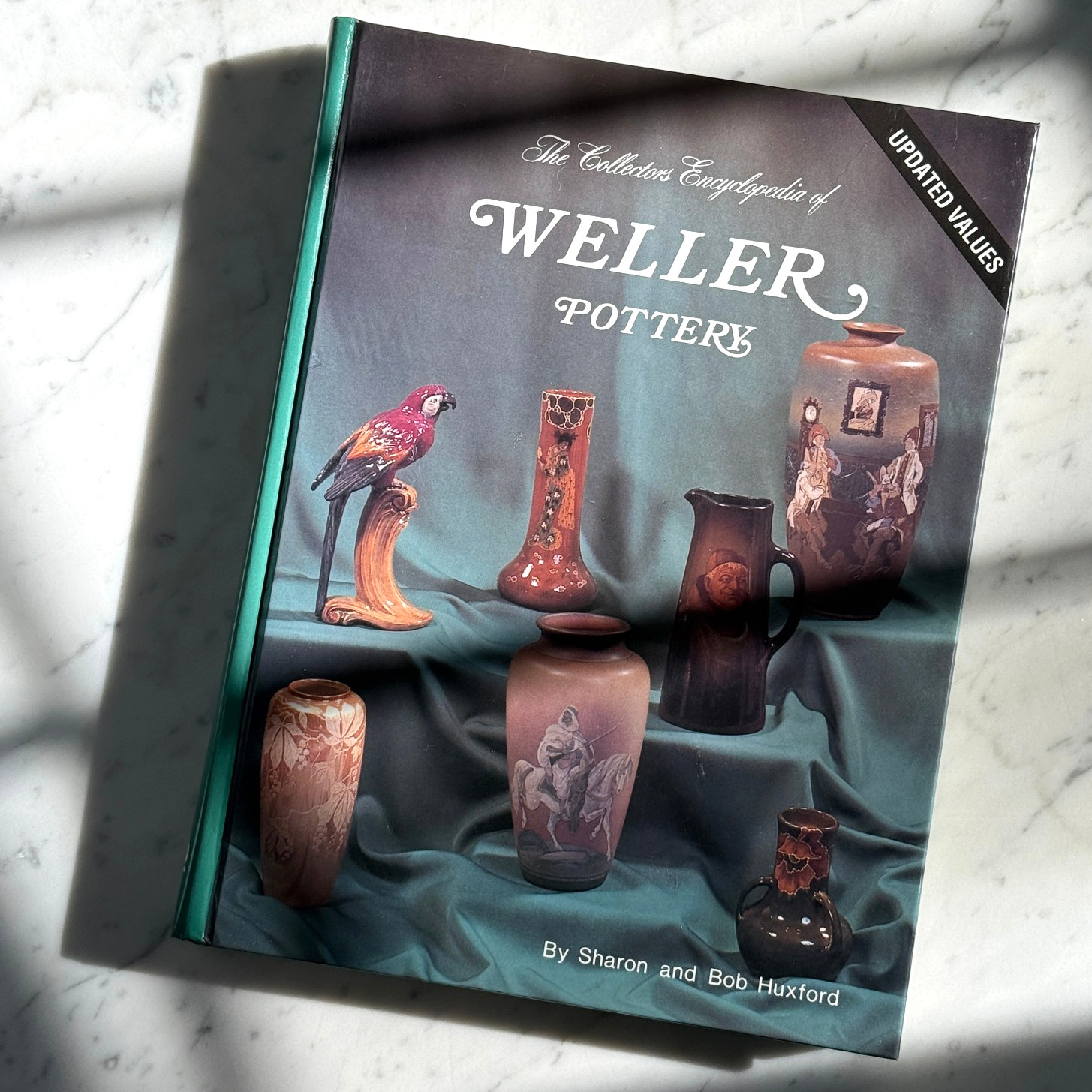 Weller Pottery Illustrated Encyclopedia - Arts Crafts and American Ceramics