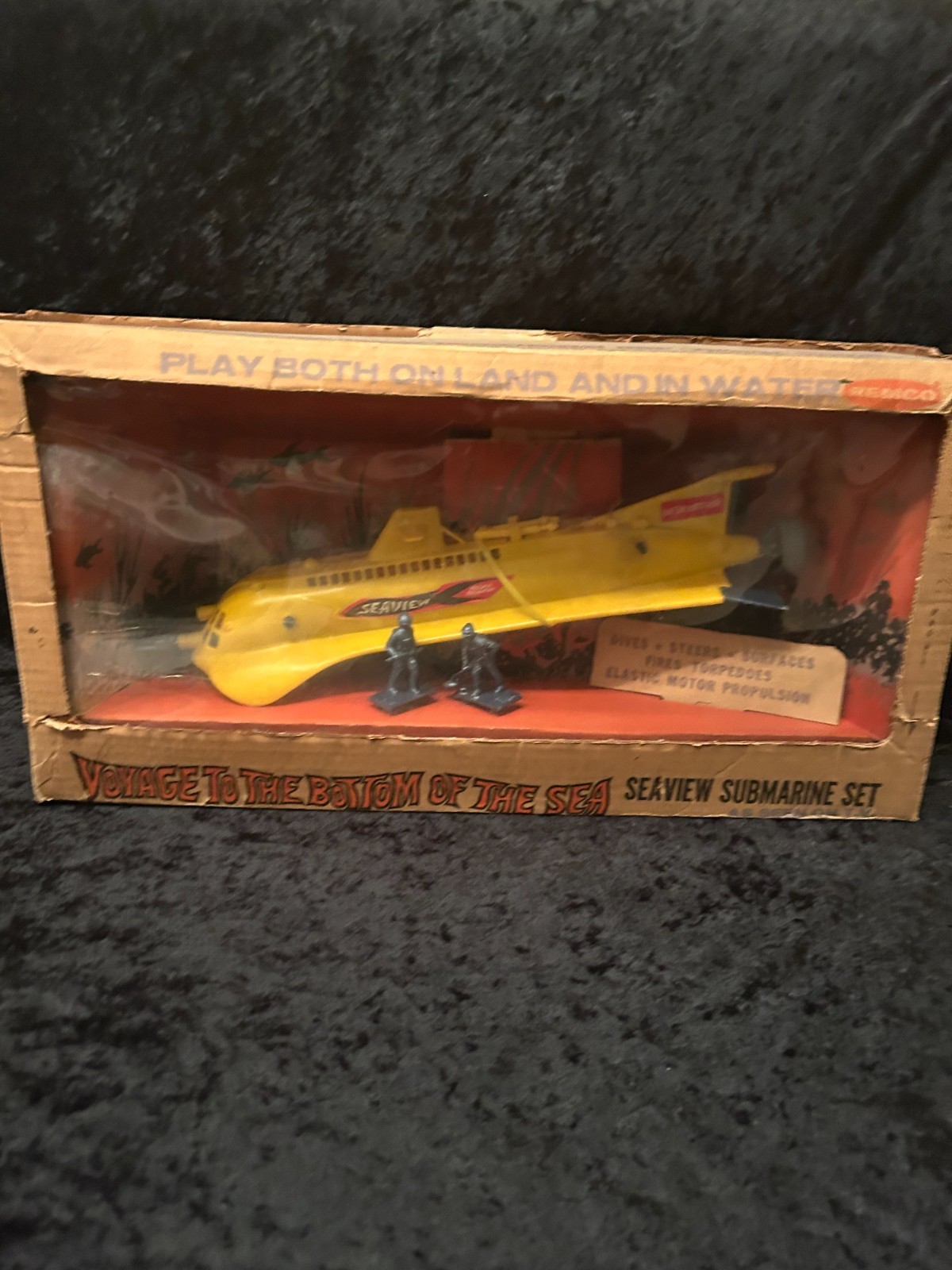 SCARCE 1965 "VOYAGE TO THE BOTTOM OF THE SEA" SEA VIEW SUBMARINE SET BY REMCO