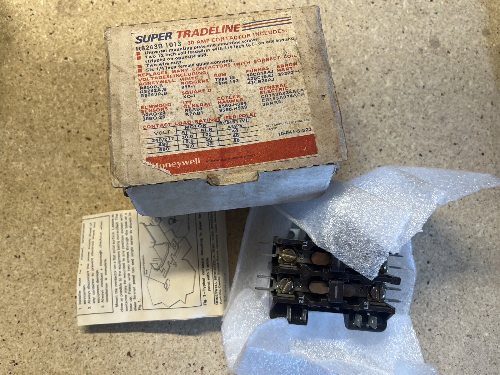 Honeywell R8243B-1013 Contactor 30 AMP 48 AMP/RES 277 VAC 60 HP COIL: 24 V C75