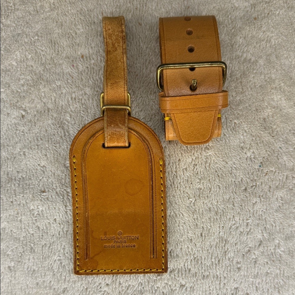 Vintage Louis Vuitton Luggage Tag and Poignier in Vachetta Leather (15F)
