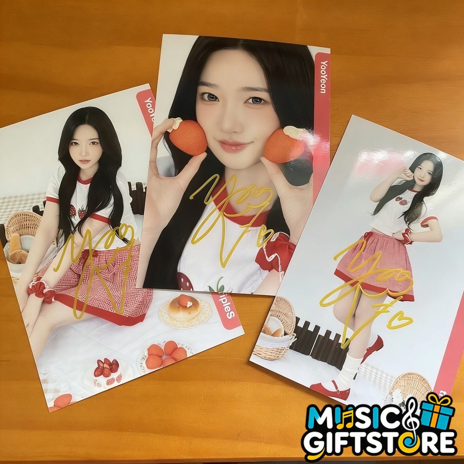 tripleS Yooyeon Autographed Signed Photo Picture K-POP 4*6 2025 #MUGS