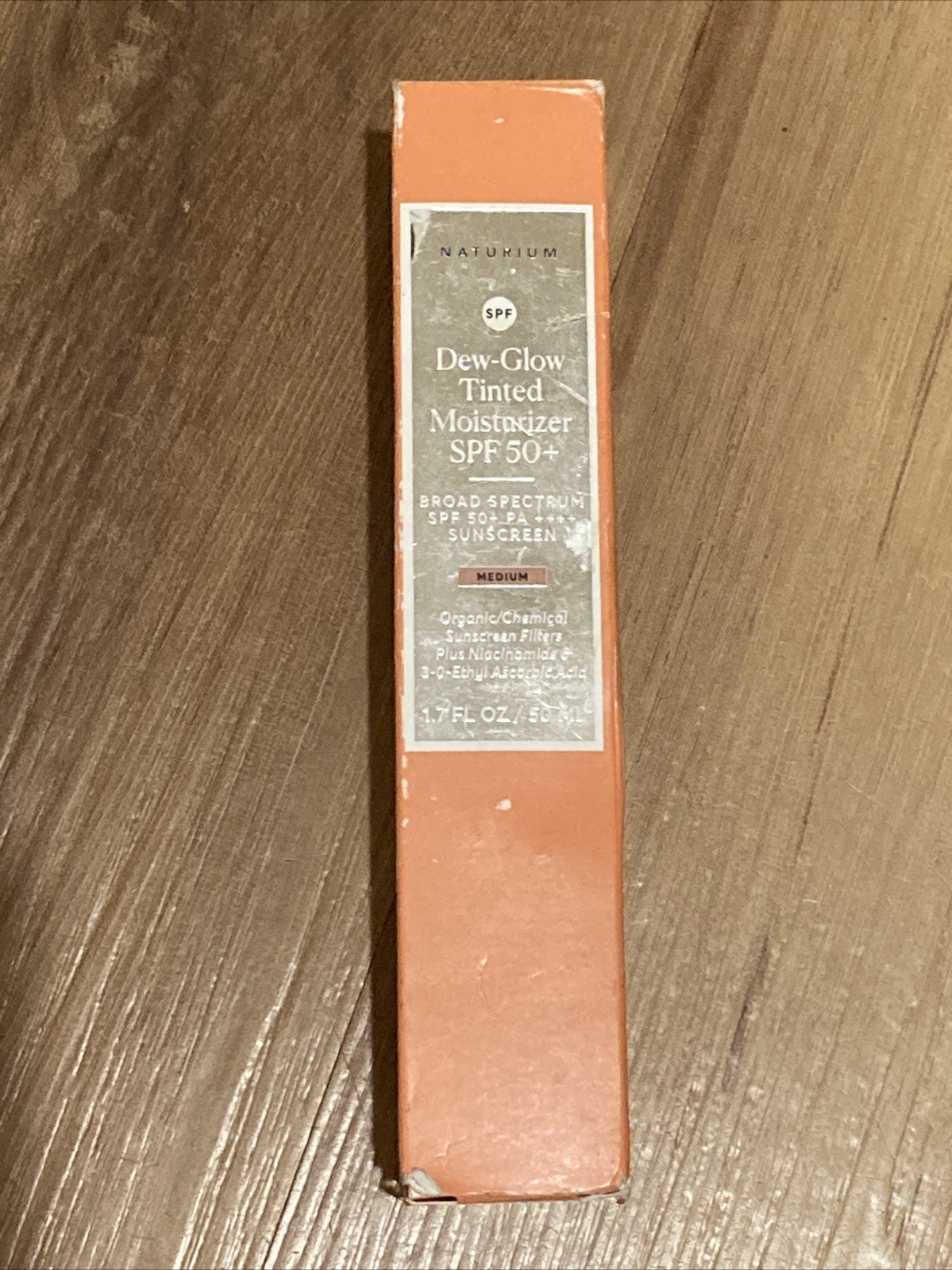 Naturium SPF 50 Dew-Glow Moisturizer medium 50 ML 